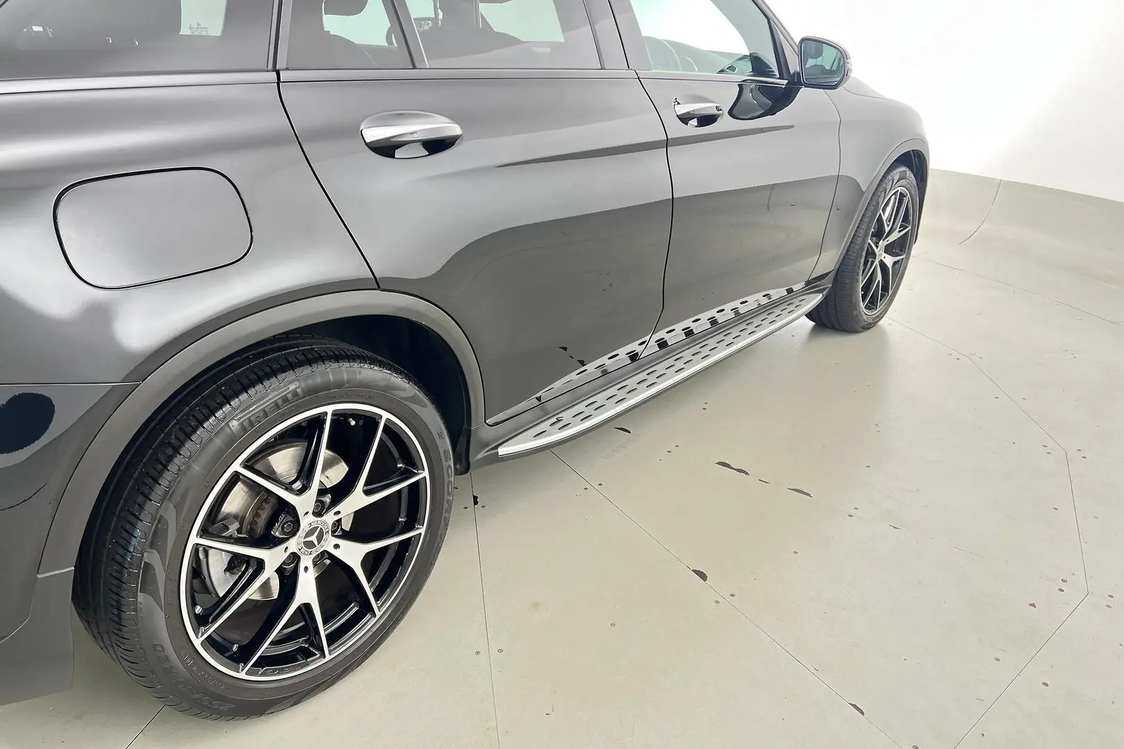 2022 Mercedes-Benz GLC-Class Gallery Image 5