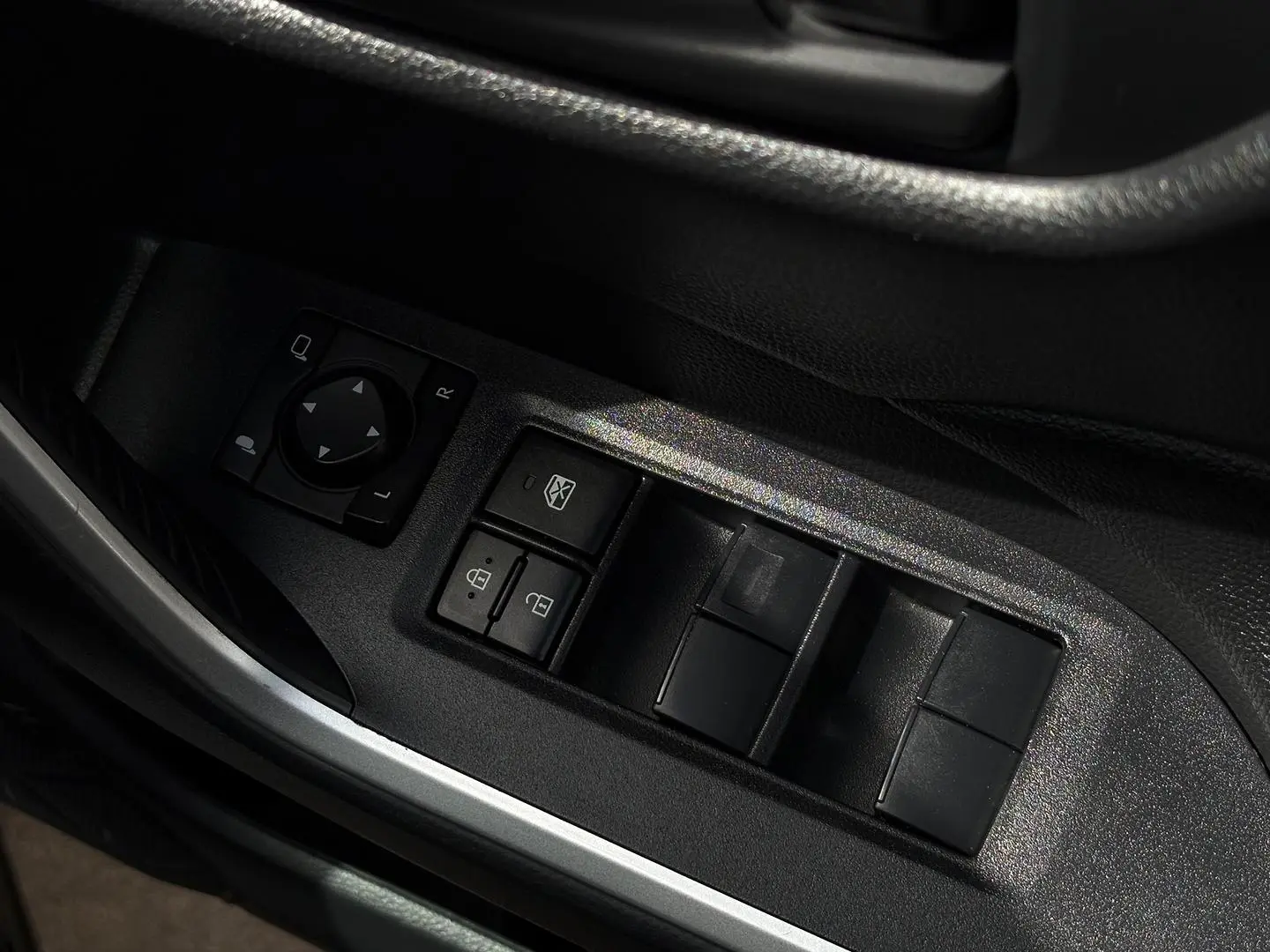 2022 Toyota RAV4 Gallery Image 22