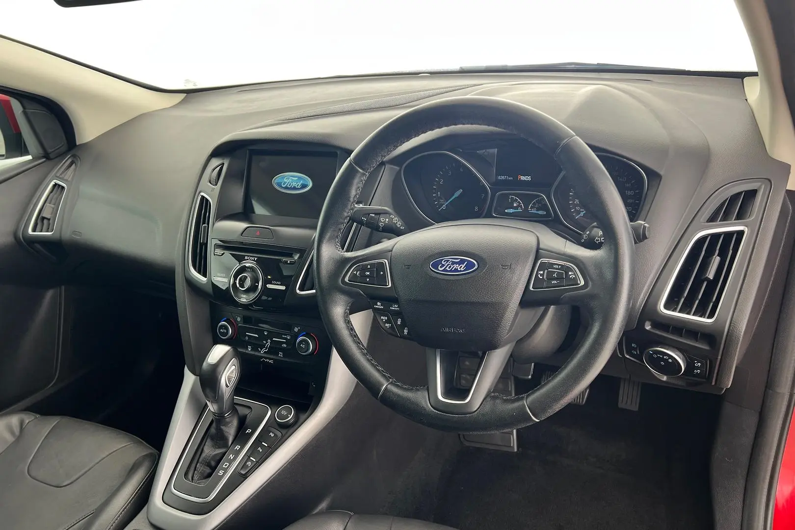2017 Ford Focus Gallery Image 13