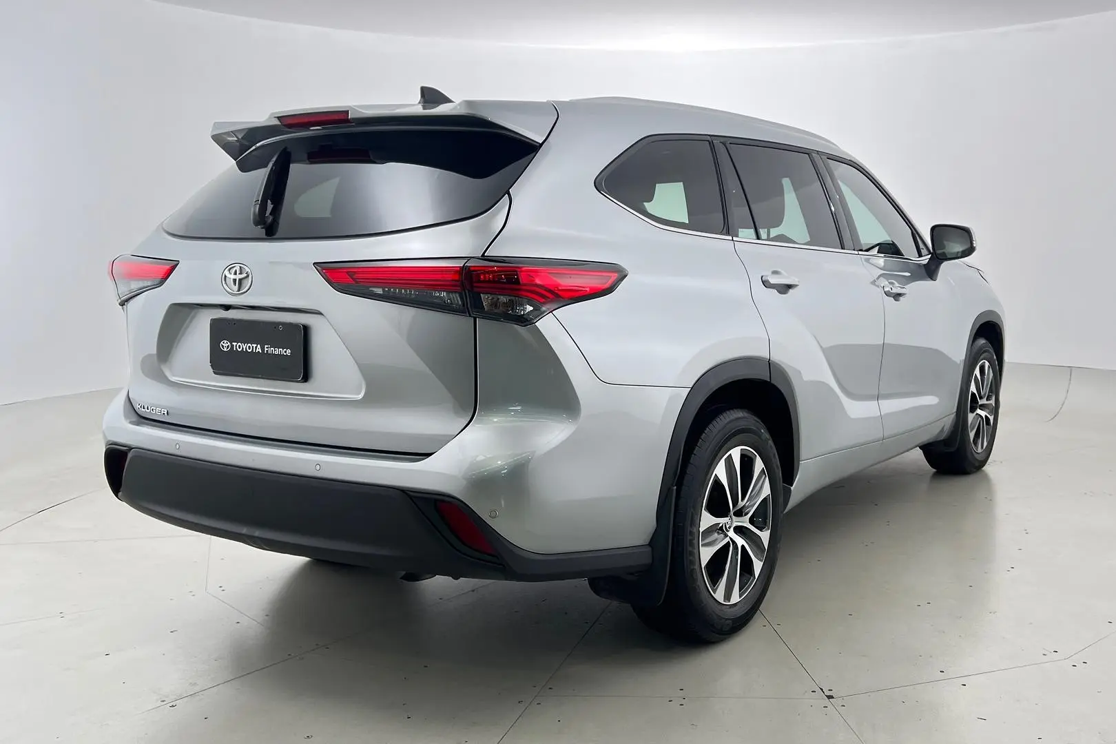 2021 Toyota Kluger Gallery Image 5