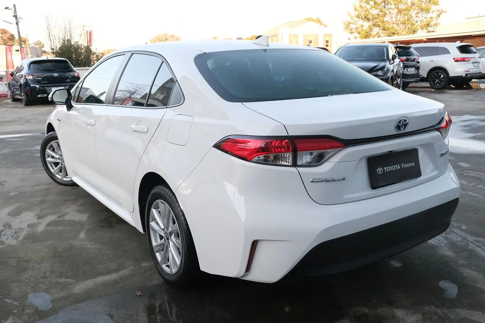 2024 Toyota Corolla Gallery Image 2