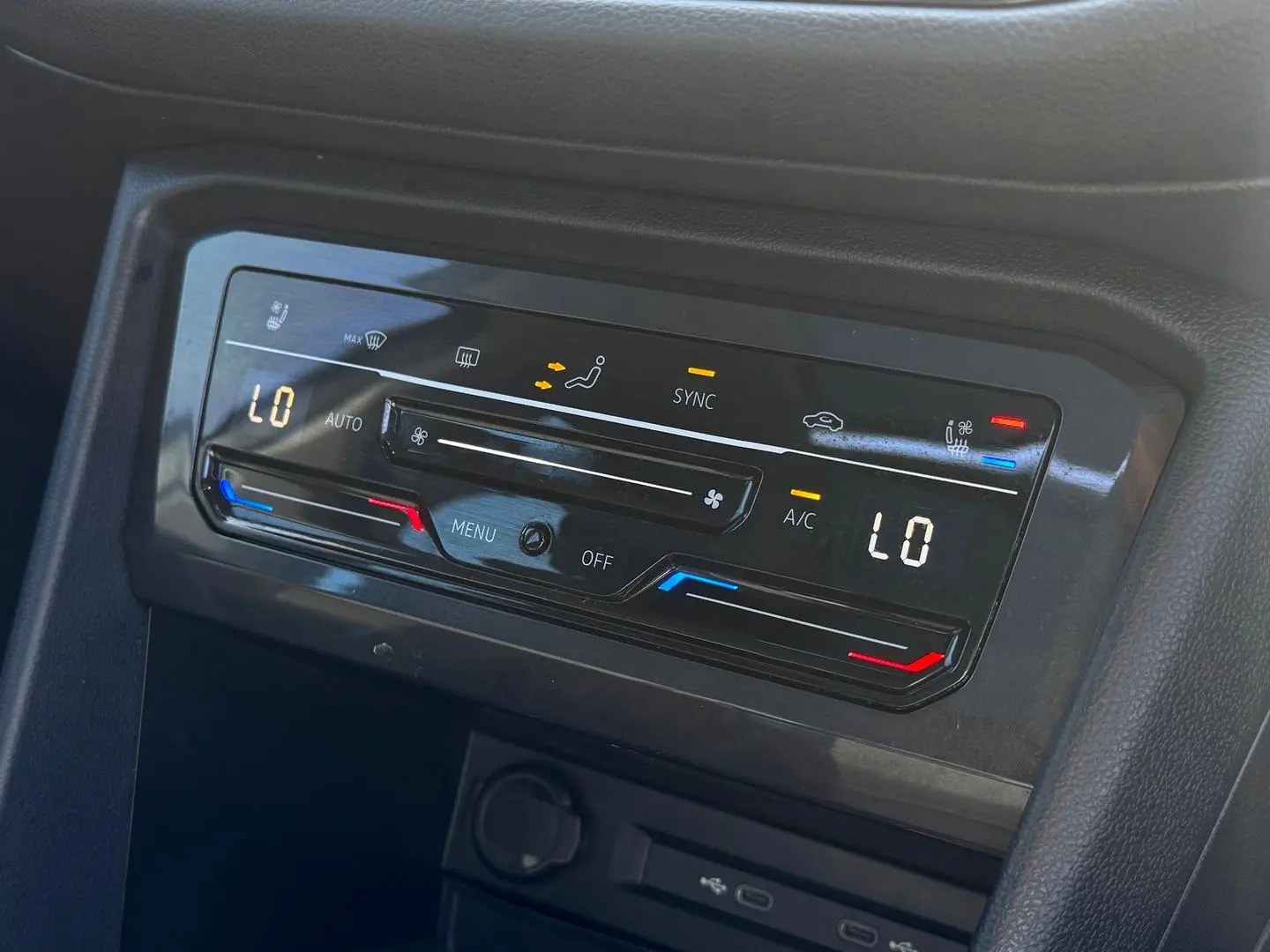 2023 Volkswagen Tiguan Gallery Image 17