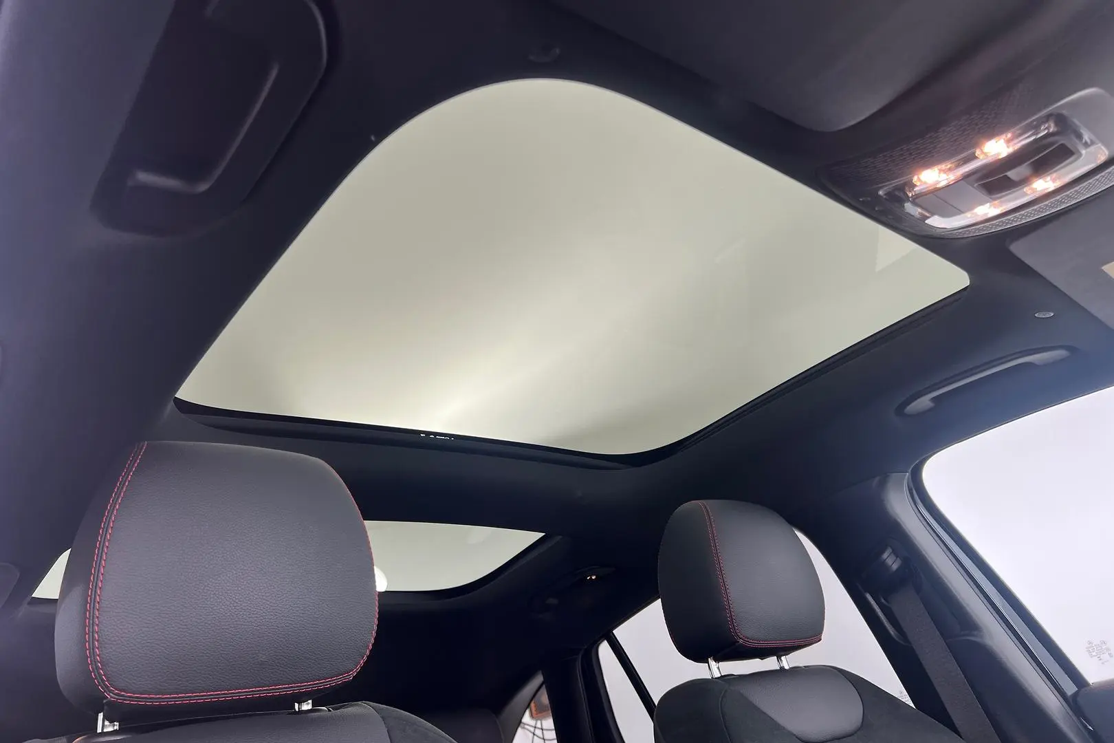 2023 Mercedes-Benz GLA-Class Gallery Image 13