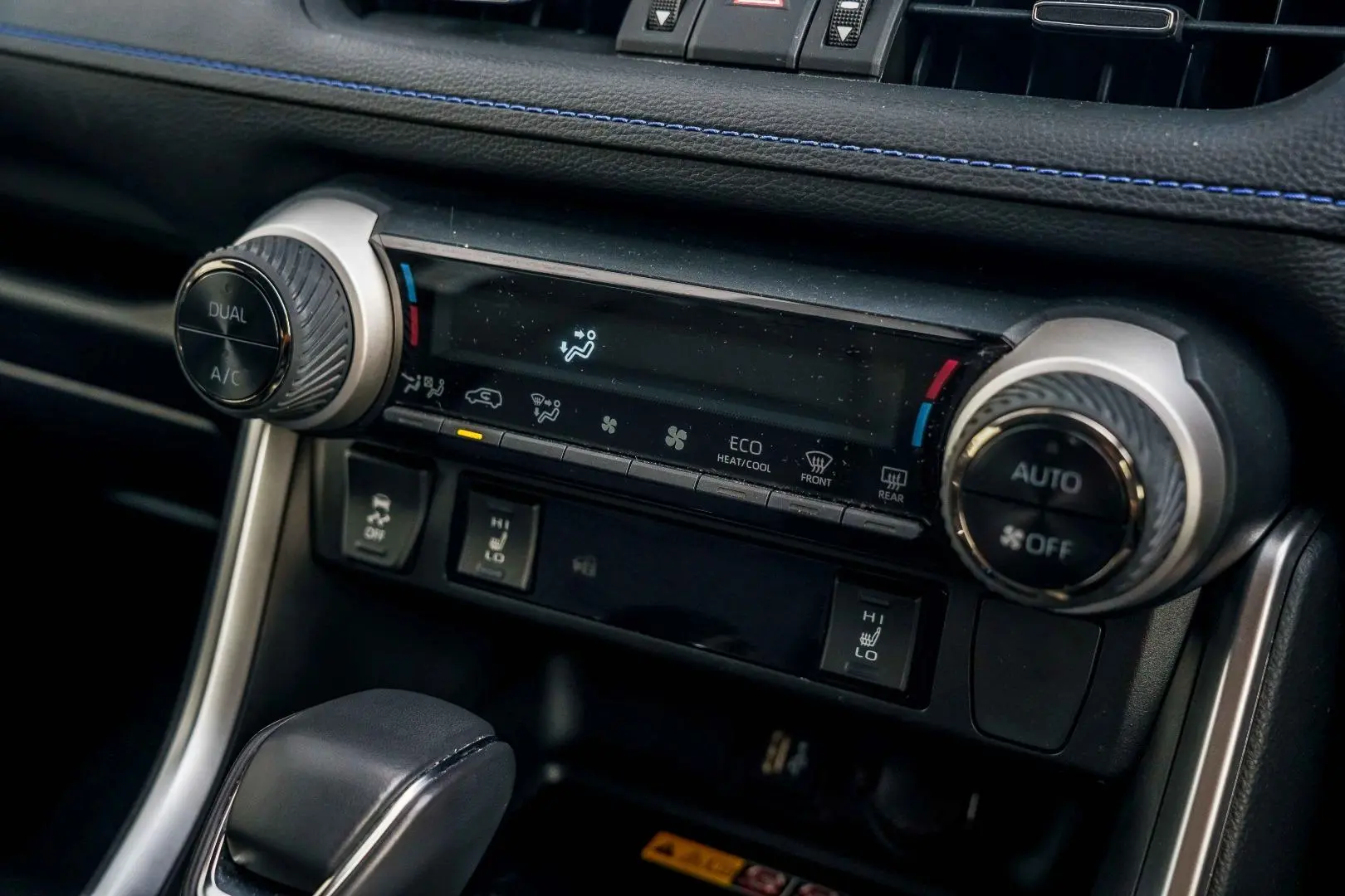 2024 Toyota RAV4 Gallery Image 19