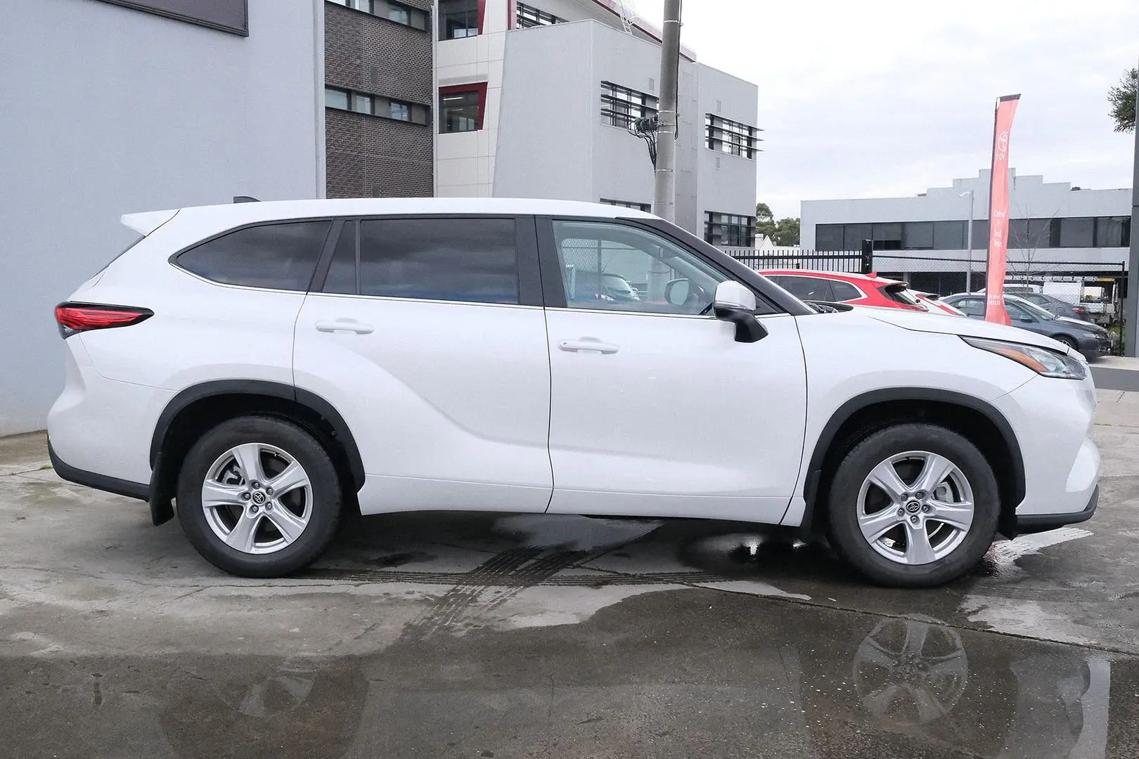 2023 Toyota Kluger Gallery Image 5