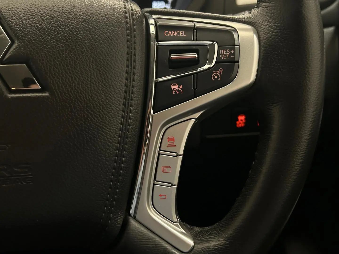 2023 Mitsubishi Pajero Sport Gallery Image 22