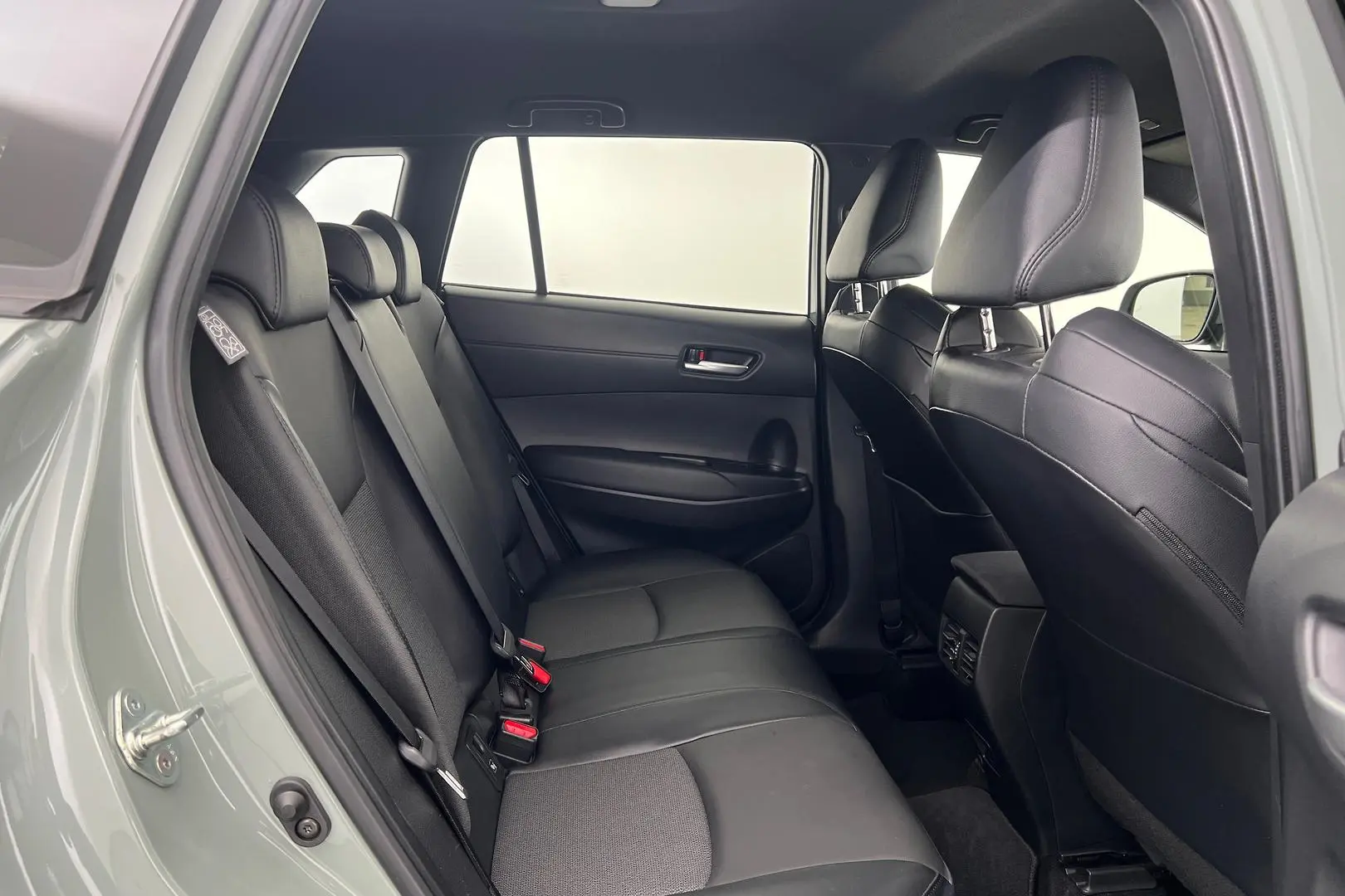 2023 Toyota Corolla Cross Gallery Image 13