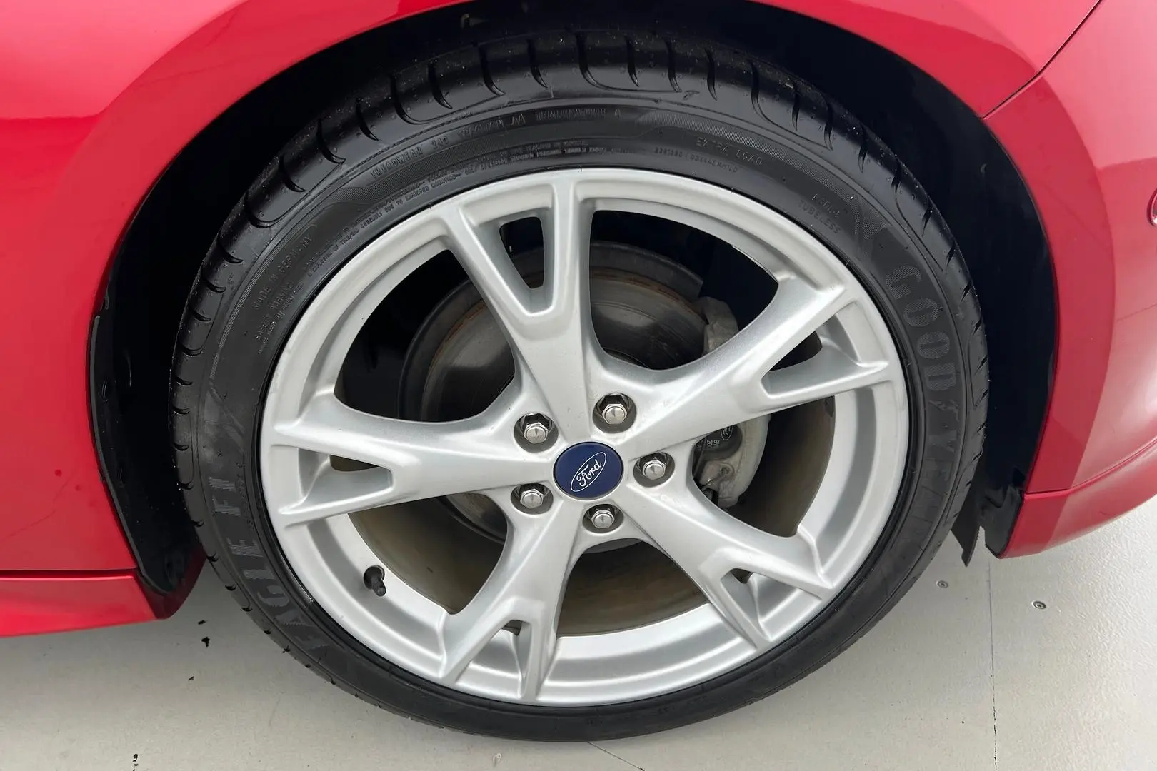 2017 Ford Focus Gallery Image 21