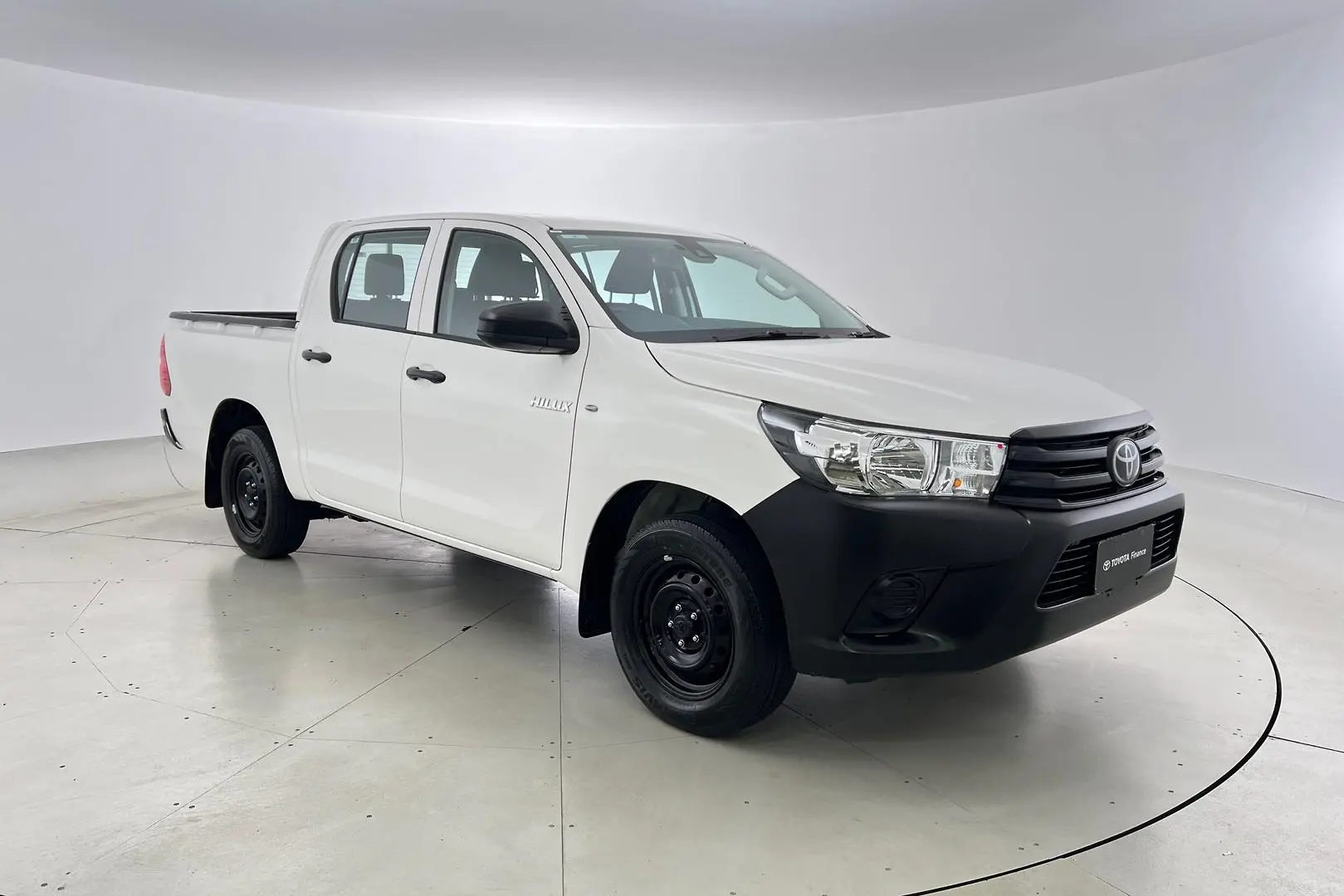 2022 Toyota Hilux Gallery Image 1