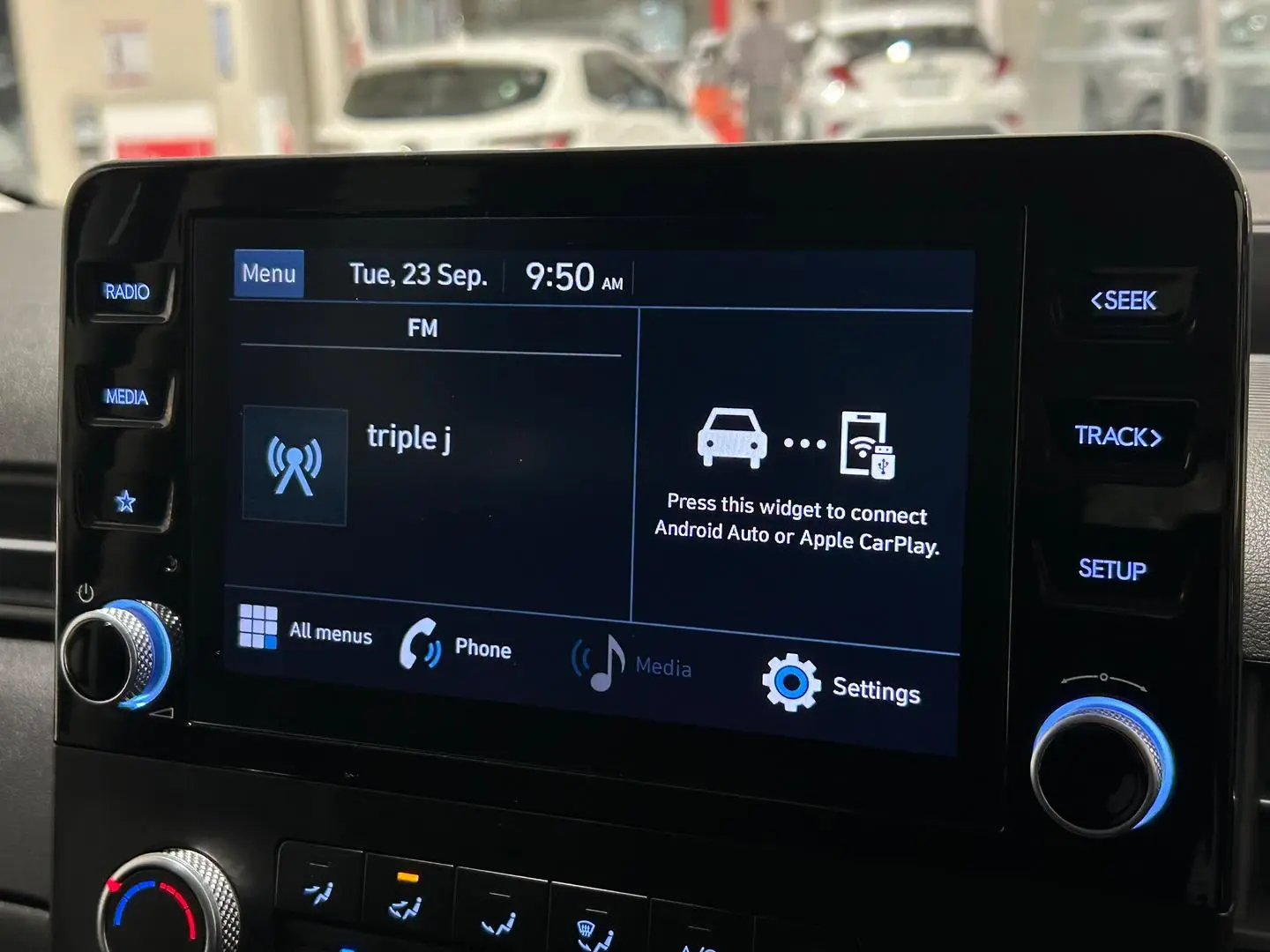 2022 Hyundai STARIA Gallery Image 16