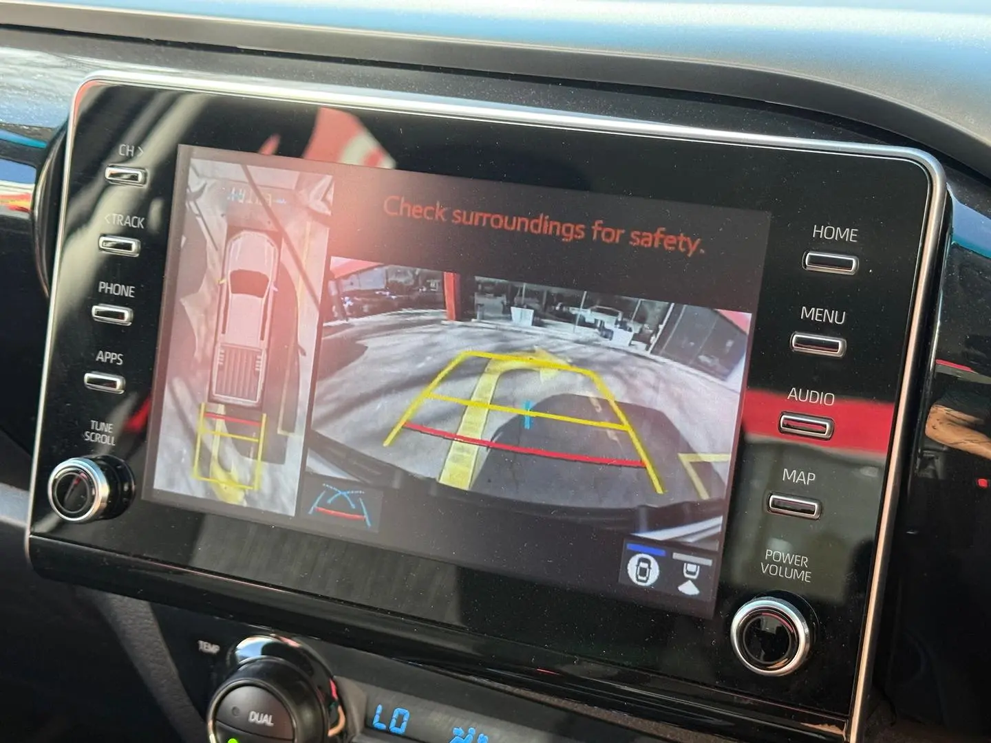 2023 Toyota Hilux Gallery Image 15