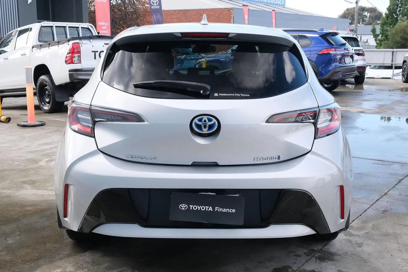 2018 Toyota Corolla Gallery Image 2