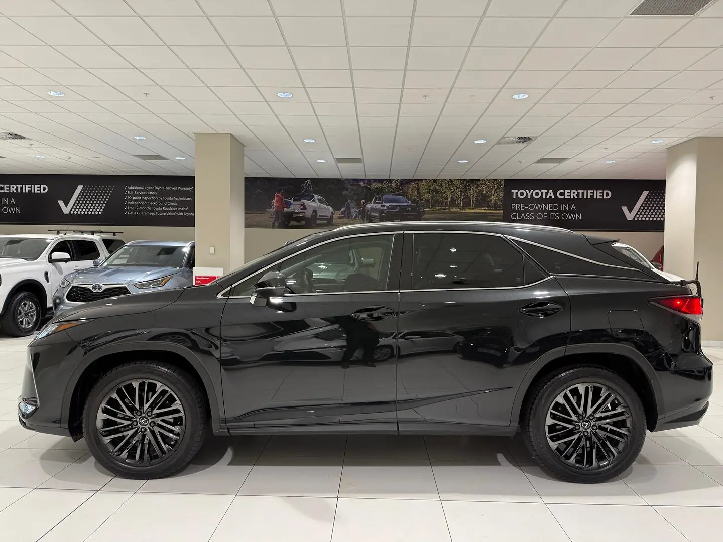 2022 Lexus RX Gallery Image 6
