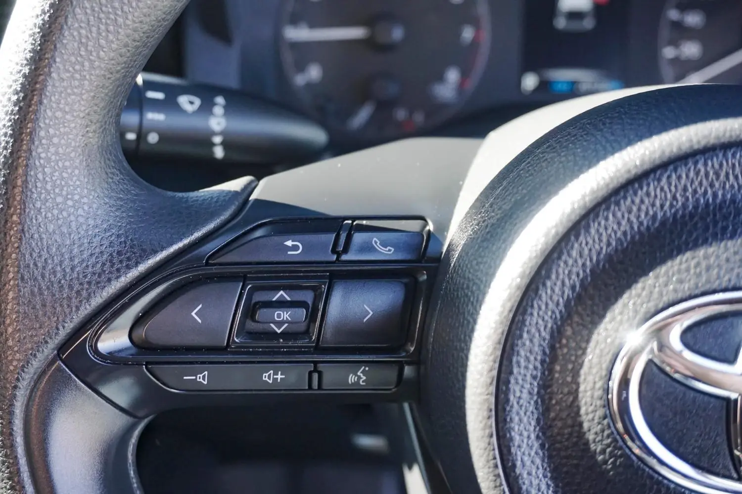 2023 Toyota Yaris Gallery Image 9