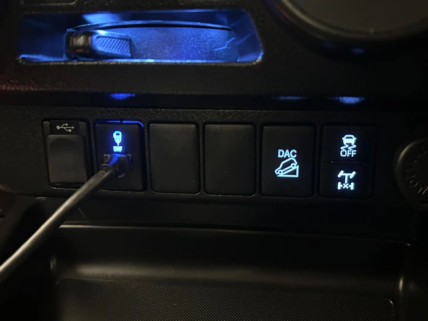 2022 Toyota Hilux Gallery Image 19