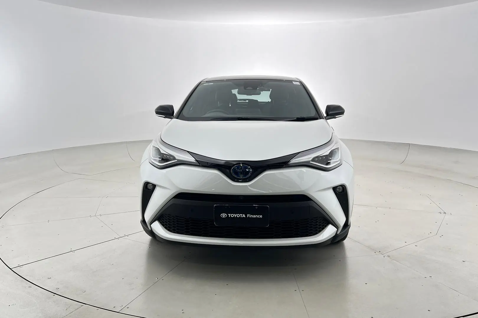 2022 Toyota C-Hr Gallery Image 9