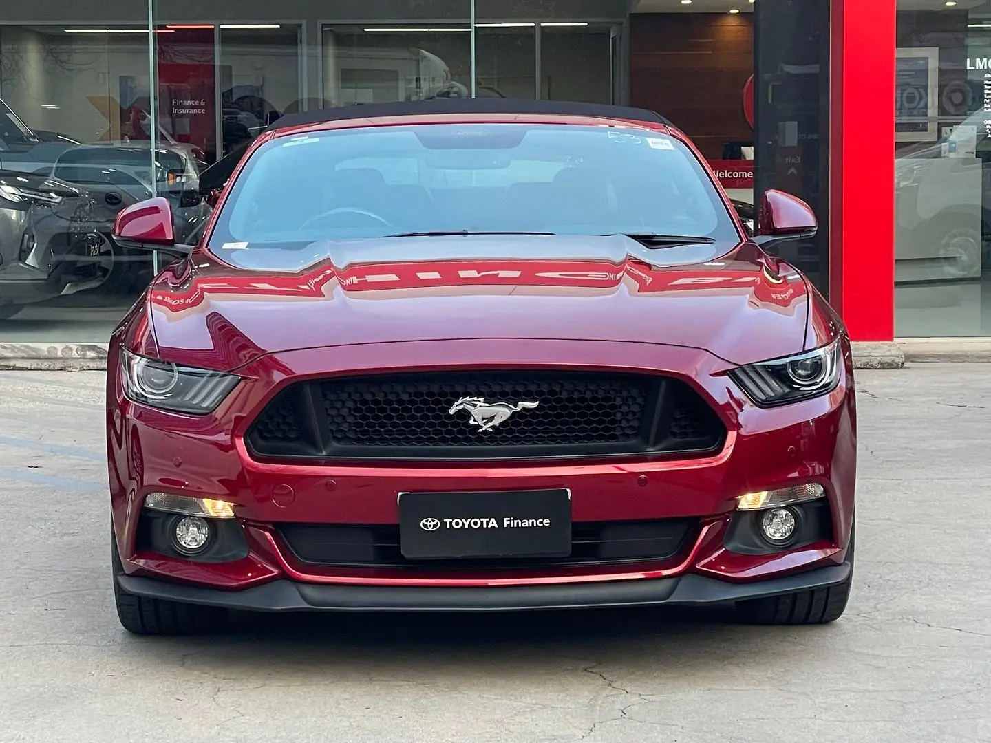 2017 Ford Mustang Gallery Image 8