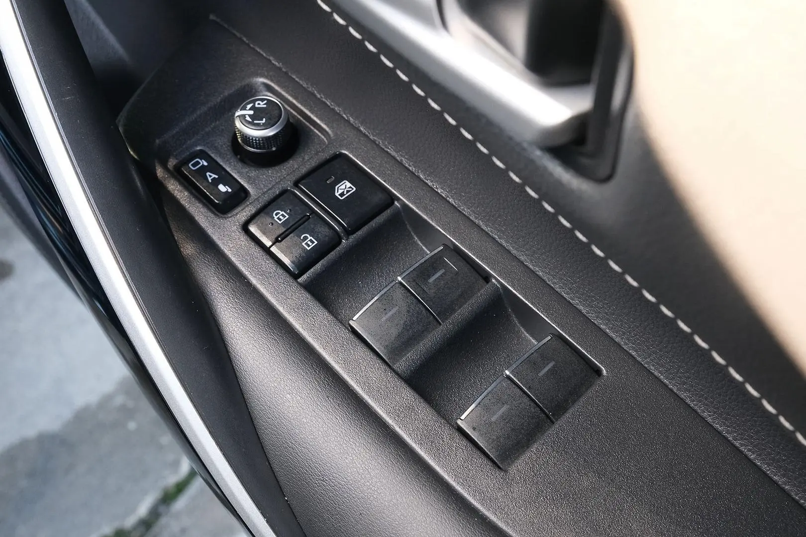 2020 Toyota Corolla Gallery Image 12