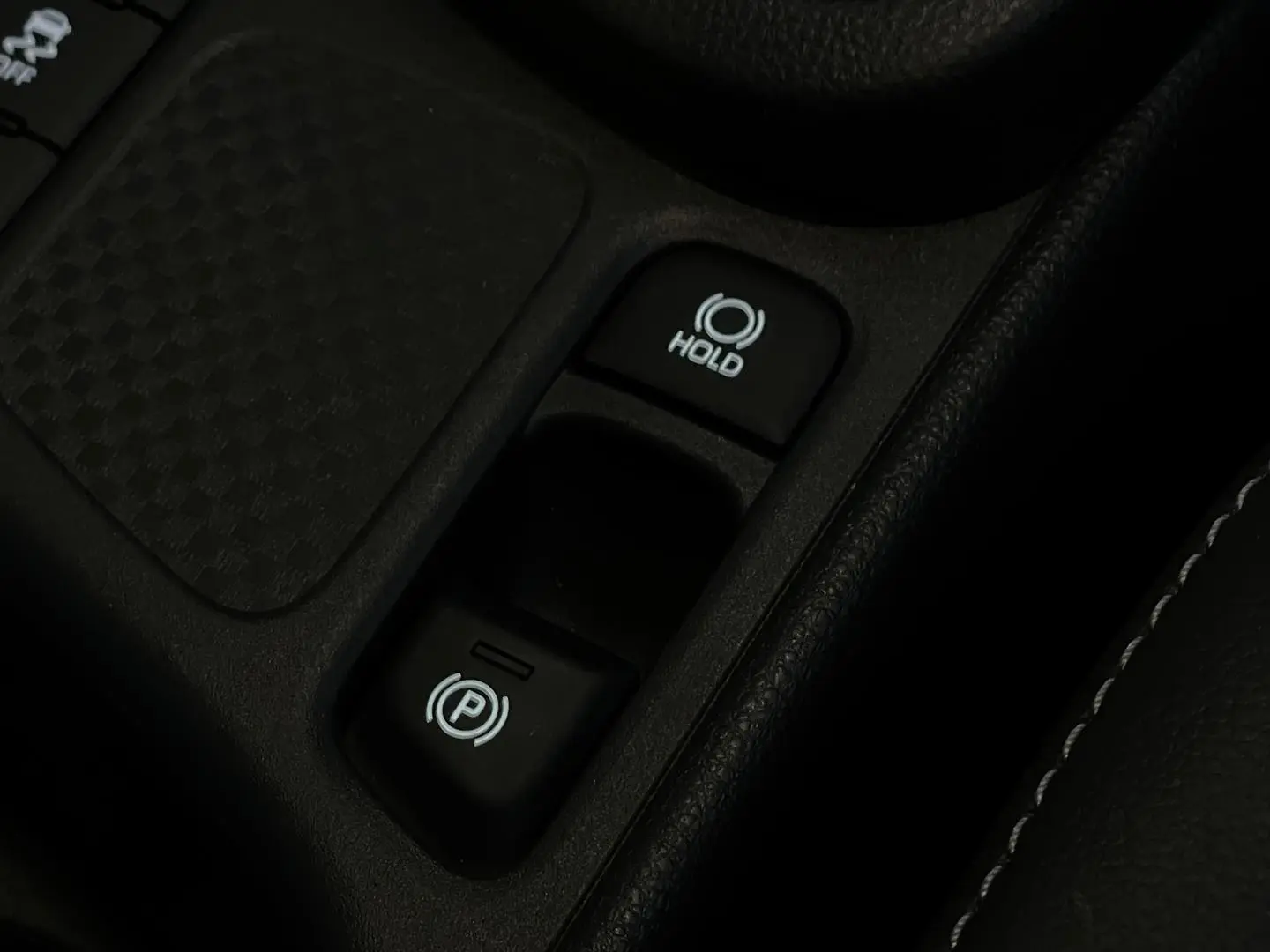2024 Toyota Yaris Cross Gallery Image 24