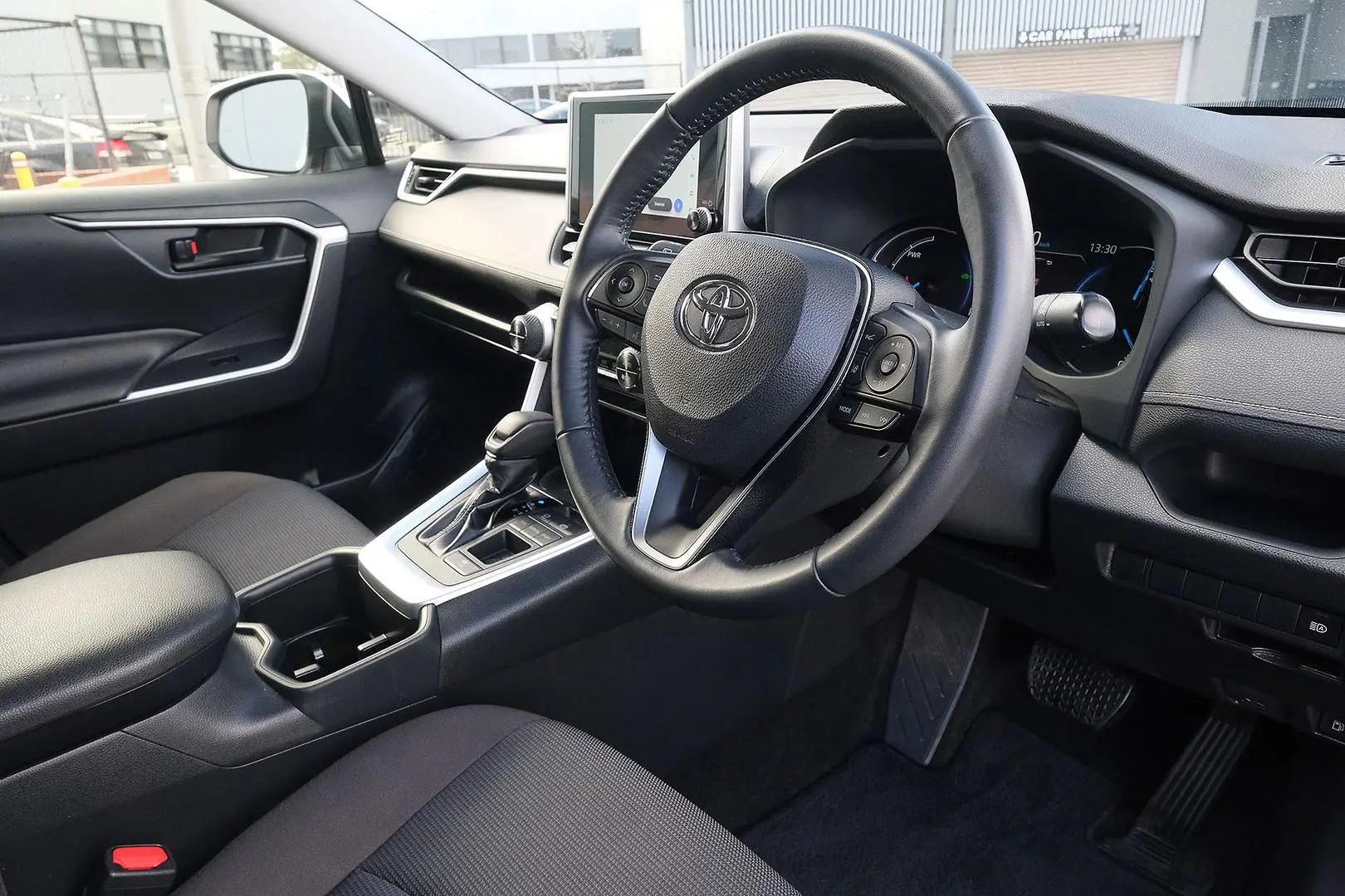 2024 Toyota RAV4 Gallery Image 7