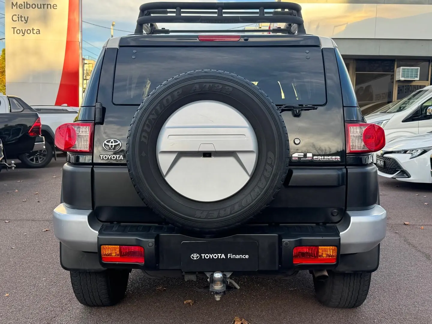 2014 Toyota FJ Cruiser Gallery Image 6
