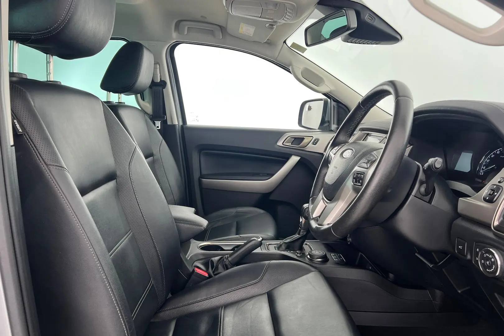 2020 Ford Everest Gallery Image 11