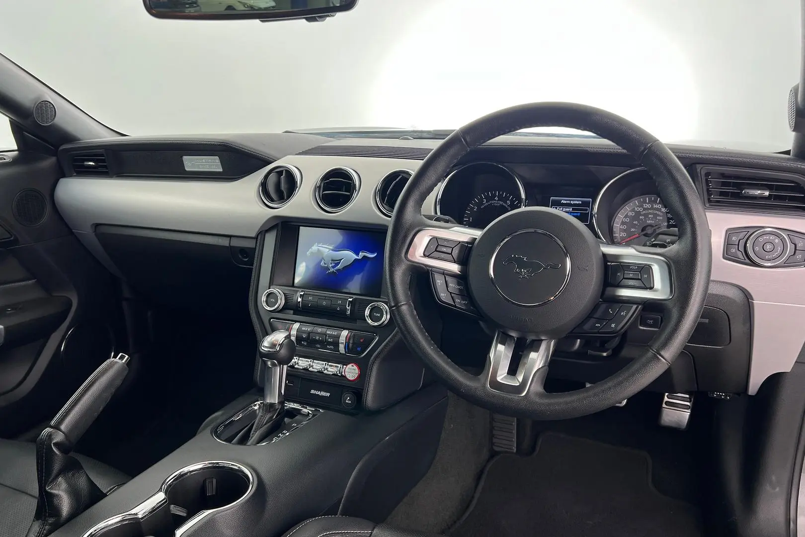 2017 Ford Mustang Gallery Image 12