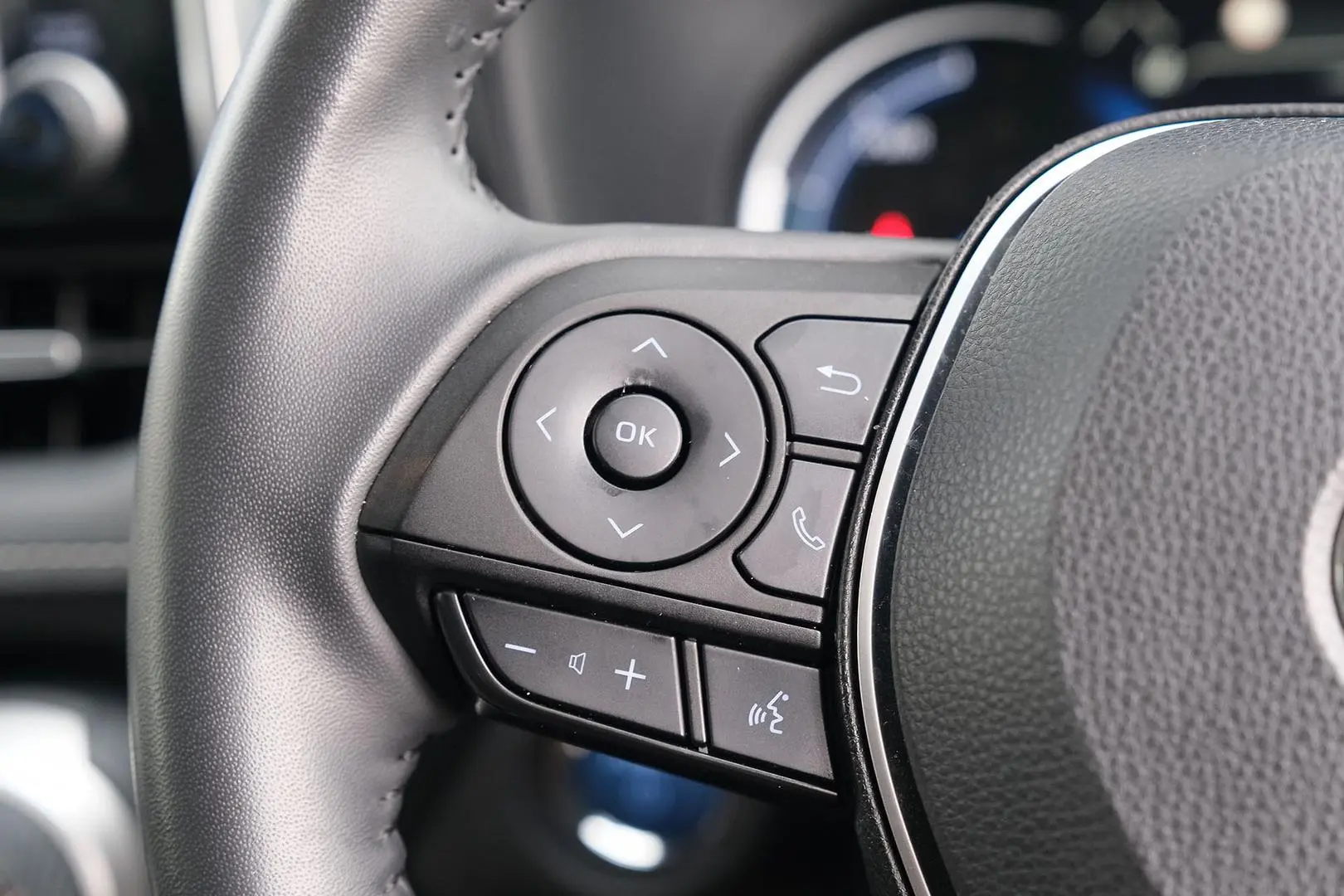 2021 Toyota RAV4 Gallery Image 16