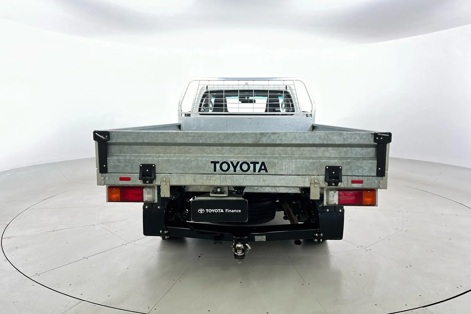 2022 Toyota Hilux Gallery Image 7