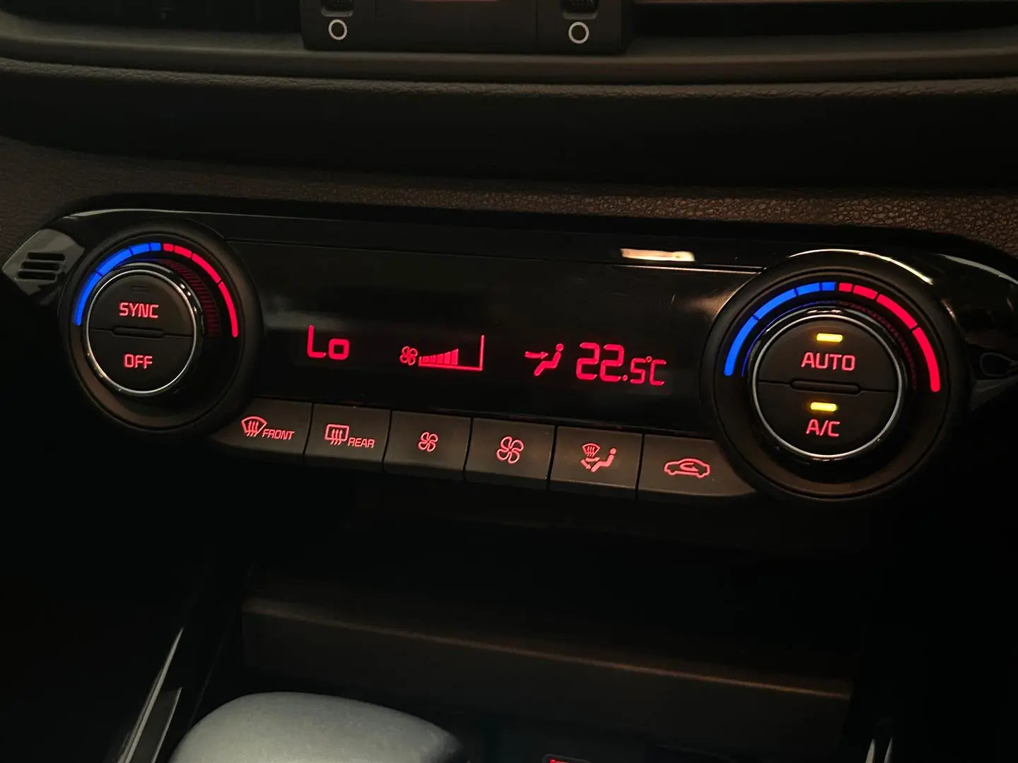 2022 Kia Cerato Gallery Image 17