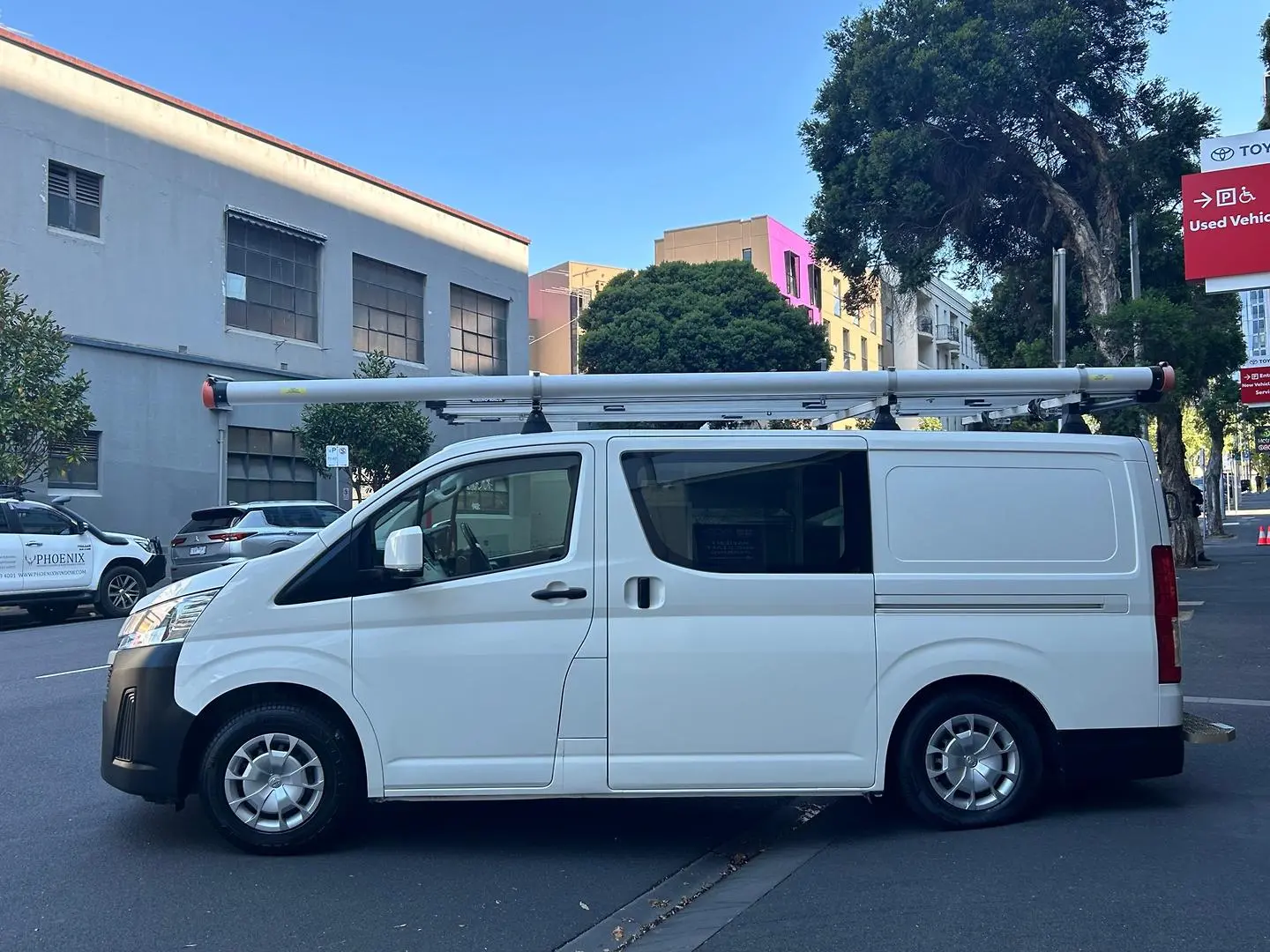 2020 Toyota Hiace Gallery Image 7