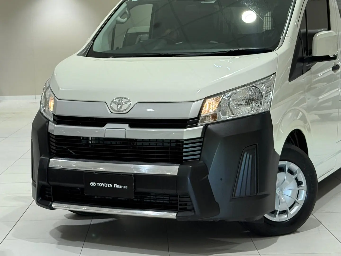 2020 Toyota Hiace Gallery Image 7