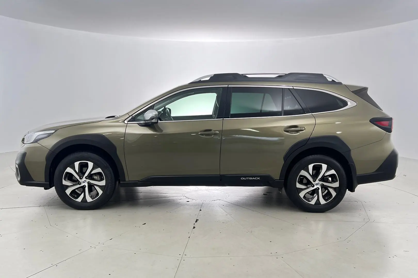 2021 Subaru Outback Gallery Image 10