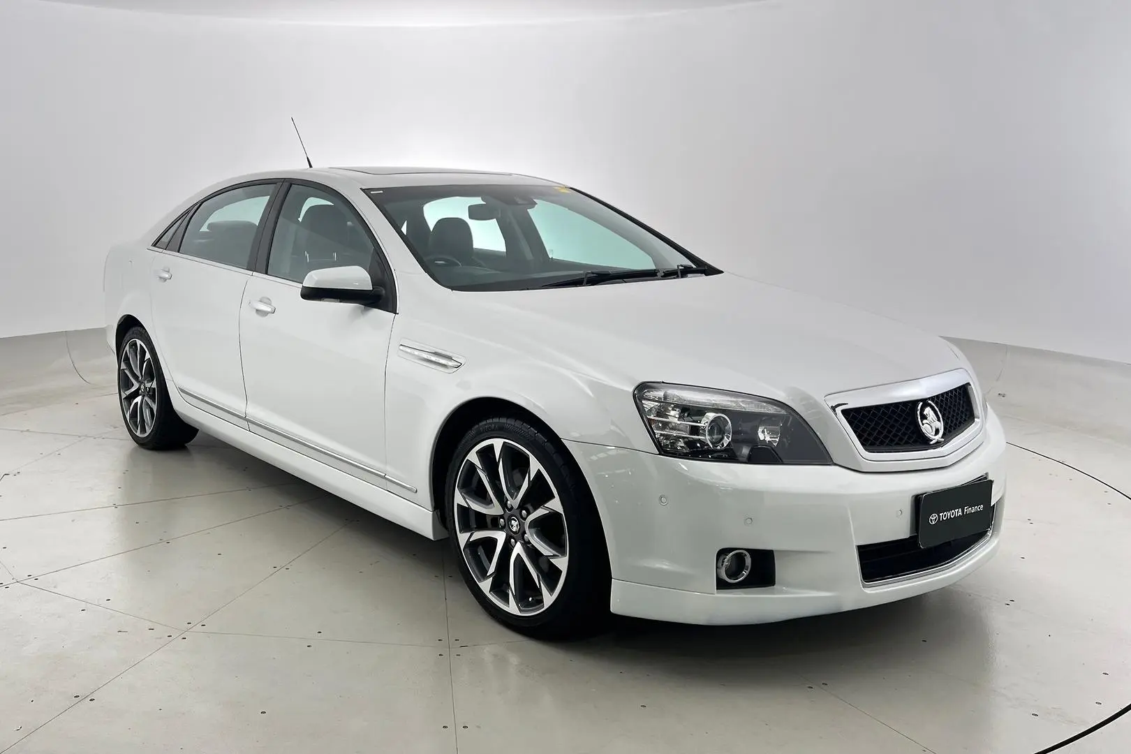 2016 Holden Caprice Gallery Image 1