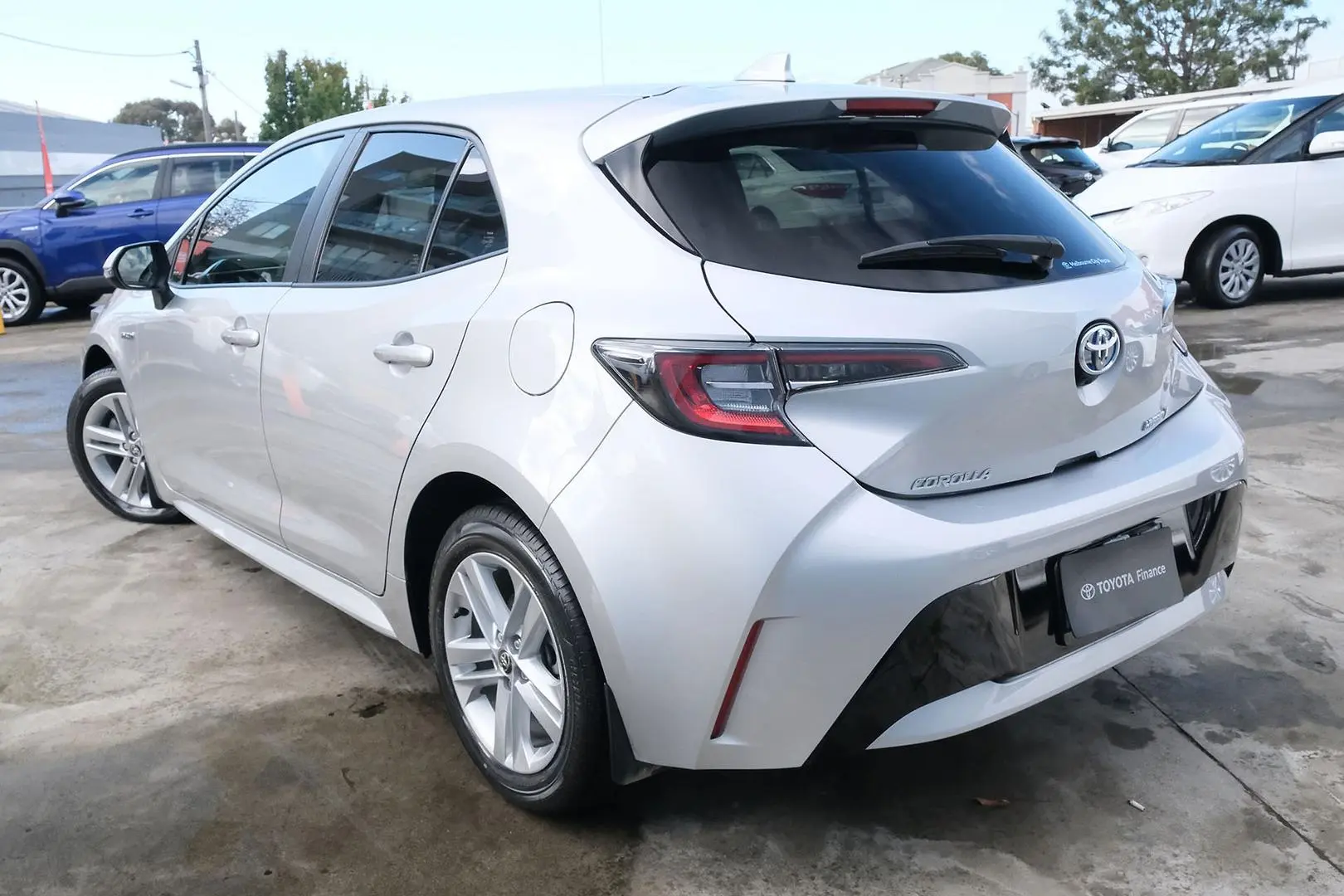 2018 Toyota Corolla Gallery Image 4