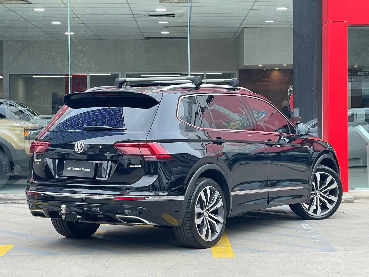 2021 Volkswagen Tiguan Gallery Image 11