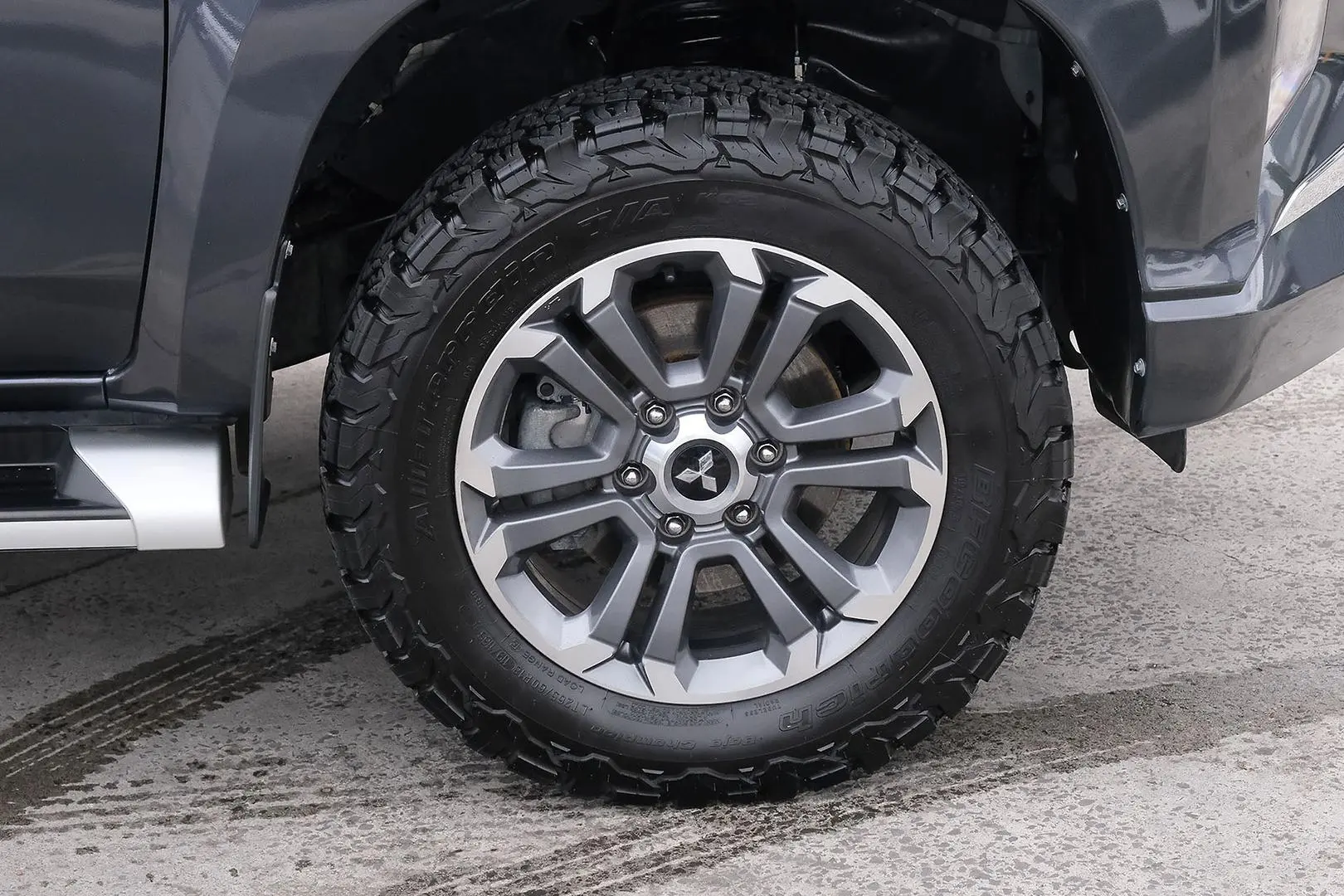 2022 Mitsubishi Triton Gallery Image 6