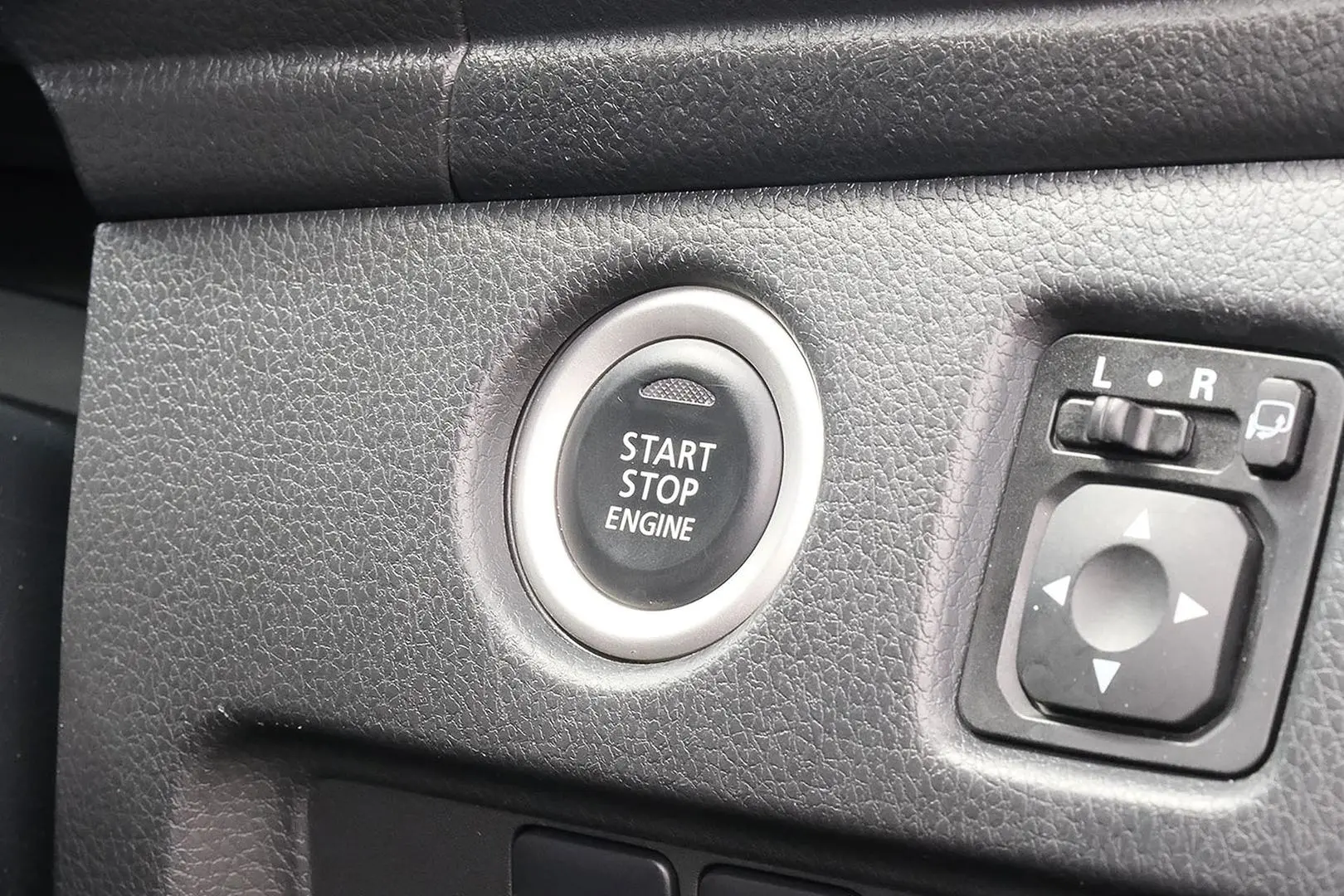 2022 Mitsubishi Triton Gallery Image 15