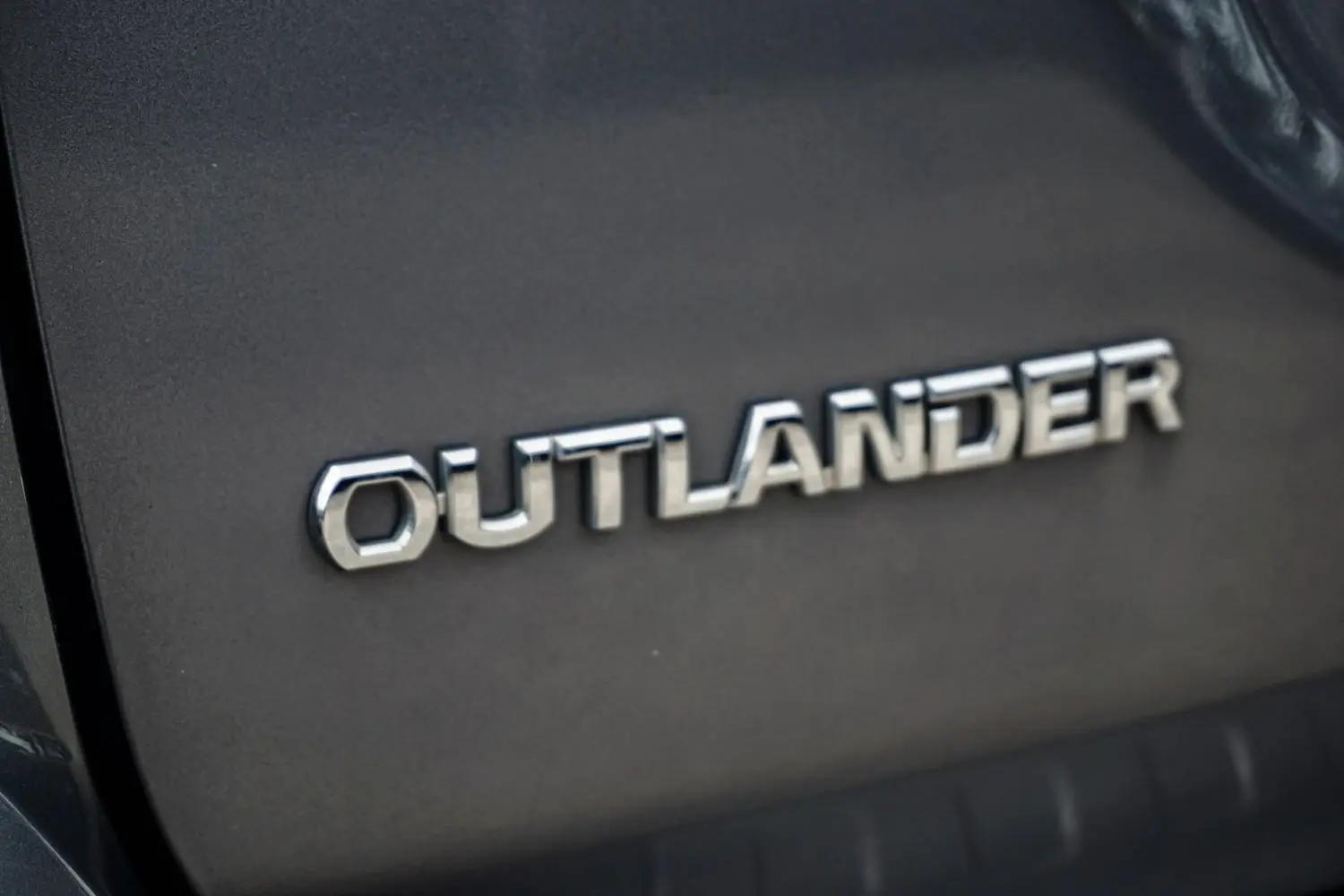 2016 Mitsubishi Outlander Gallery Image 20