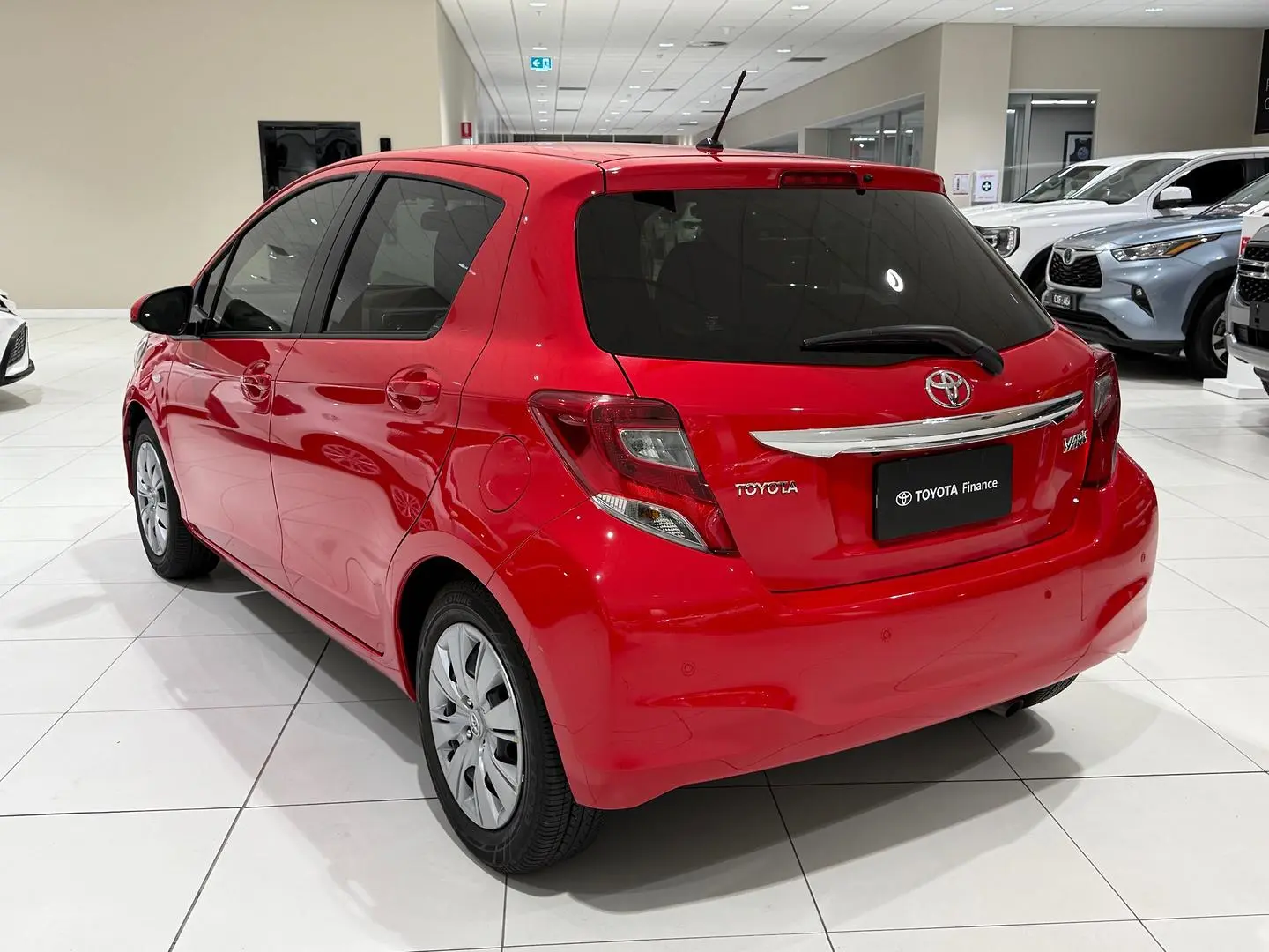 2014 Toyota Yaris Gallery Image 8