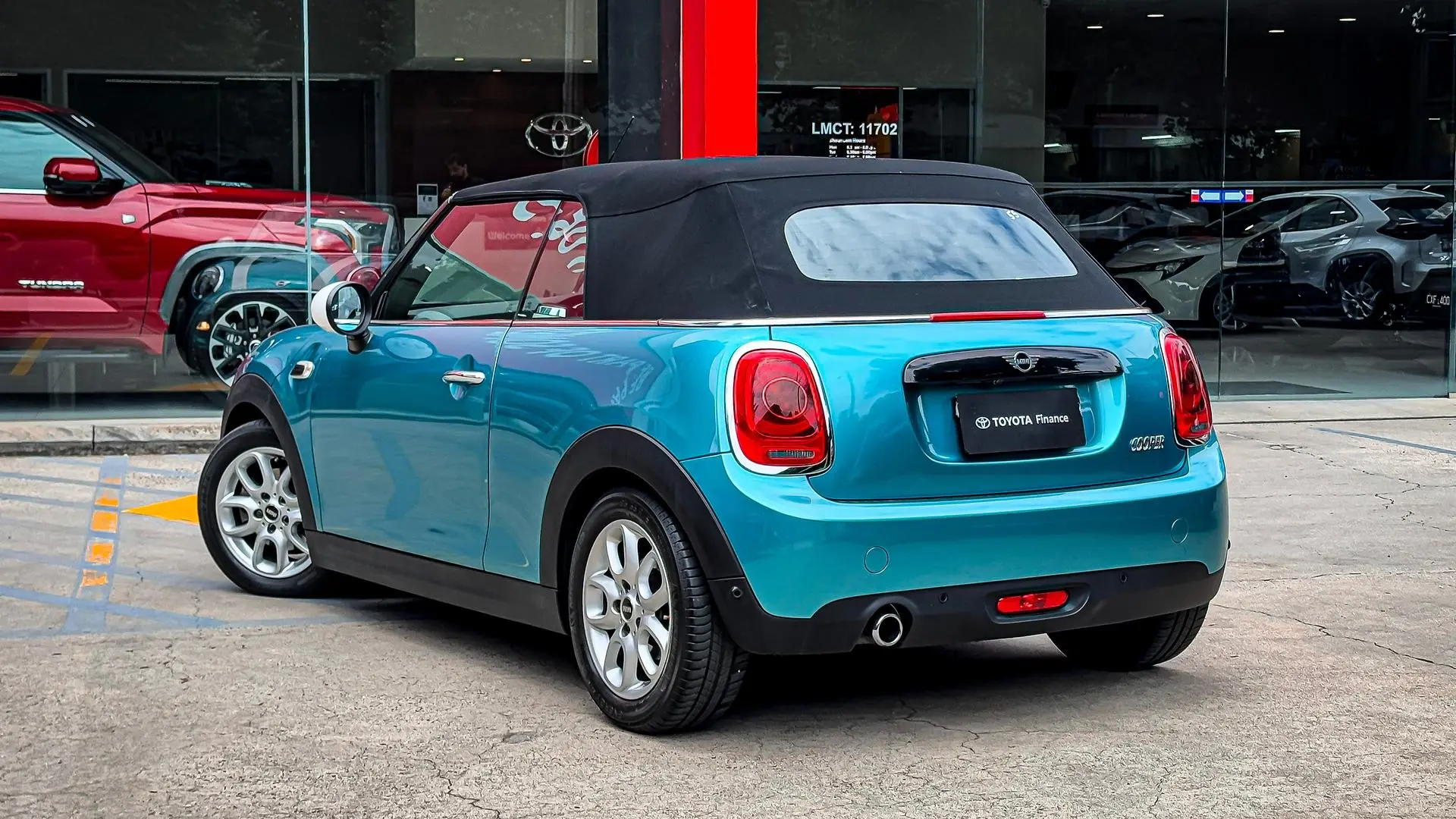 2018 Mini Convertible Gallery Image 3