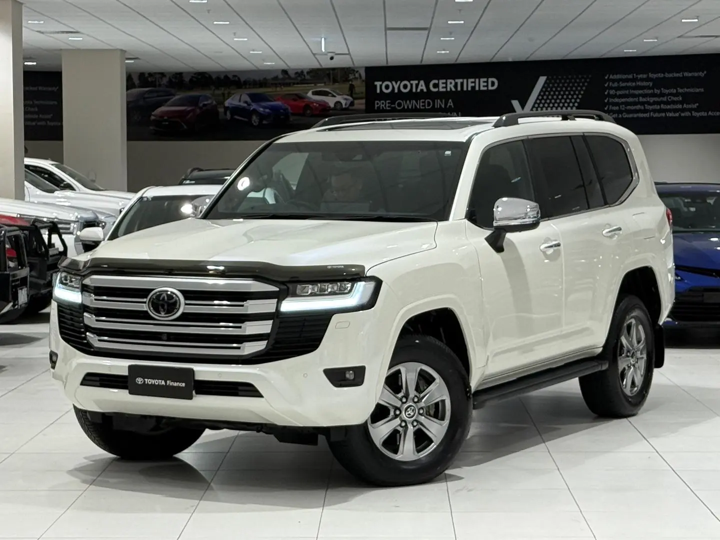 2024 Toyota Landcruiser Gallery Image 5