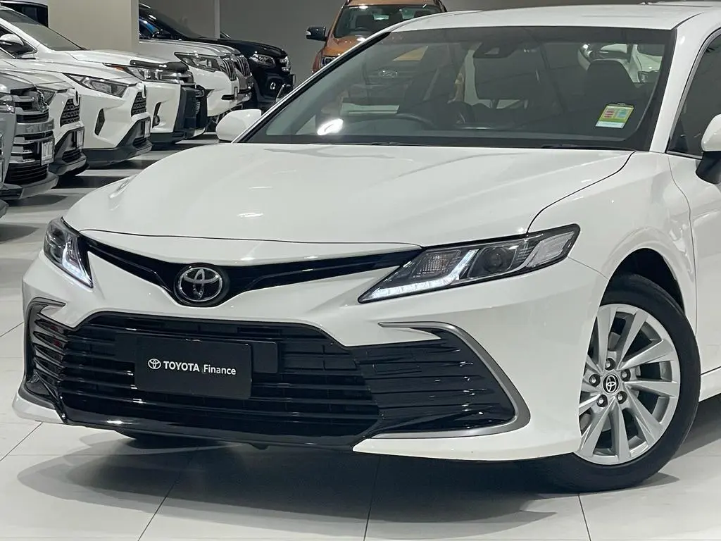 2024 Toyota Camry Gallery Image 7
