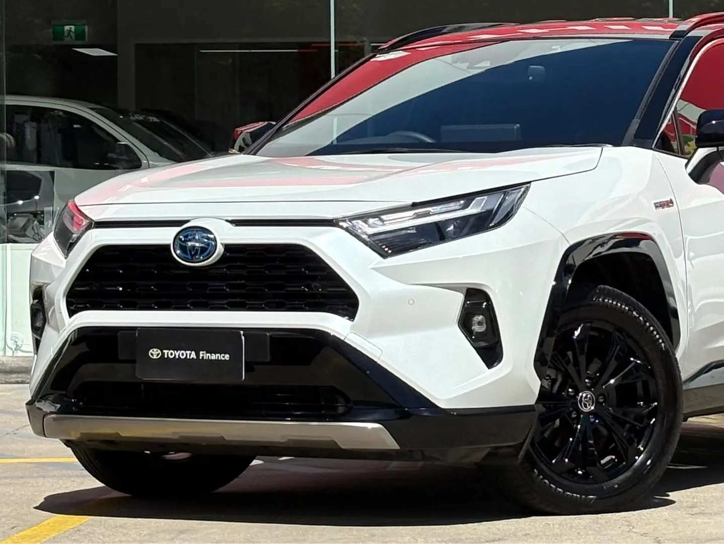 2024 Toyota RAV4 Gallery Image 6