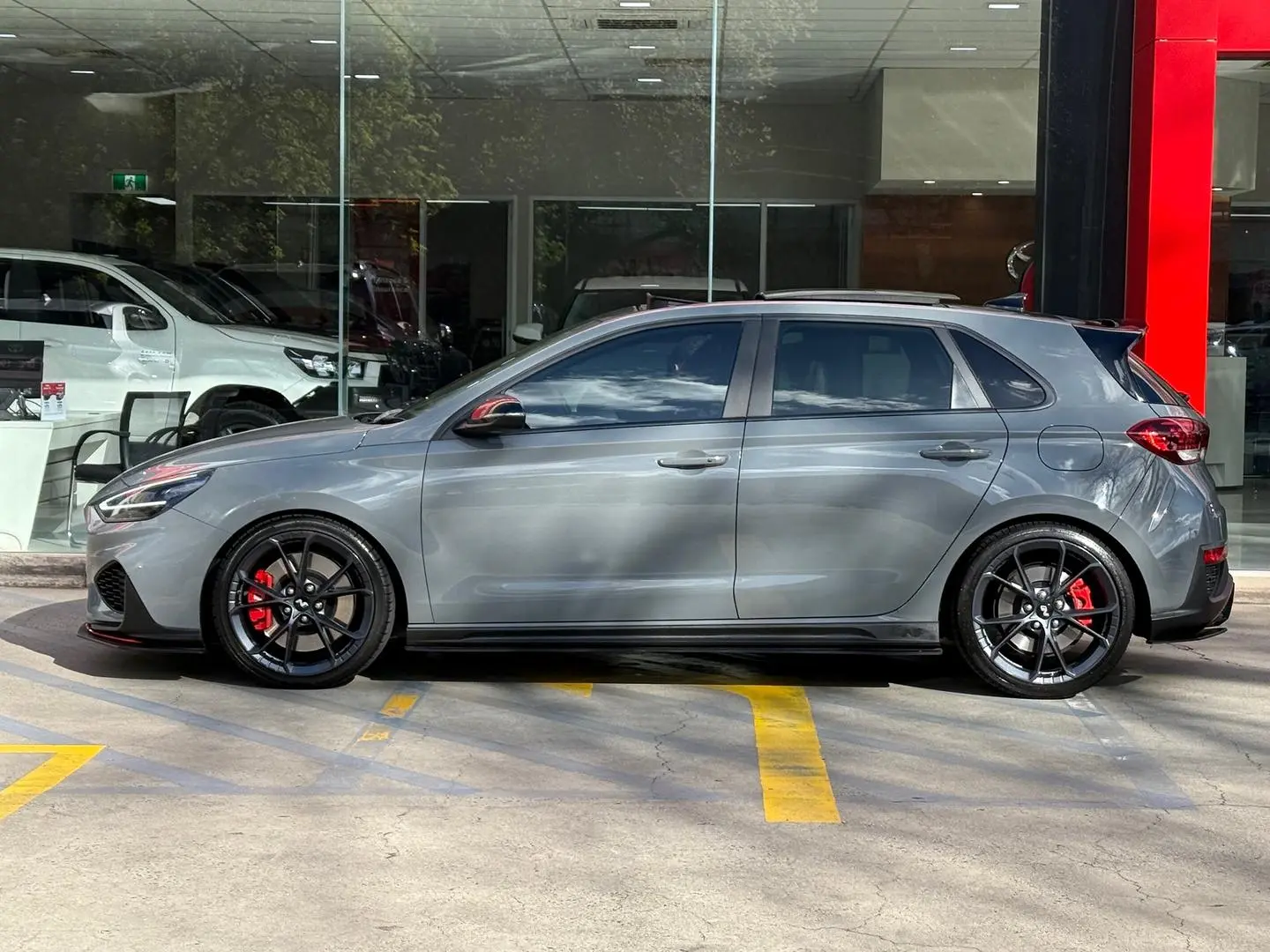 2023 Hyundai i30 Gallery Image 9