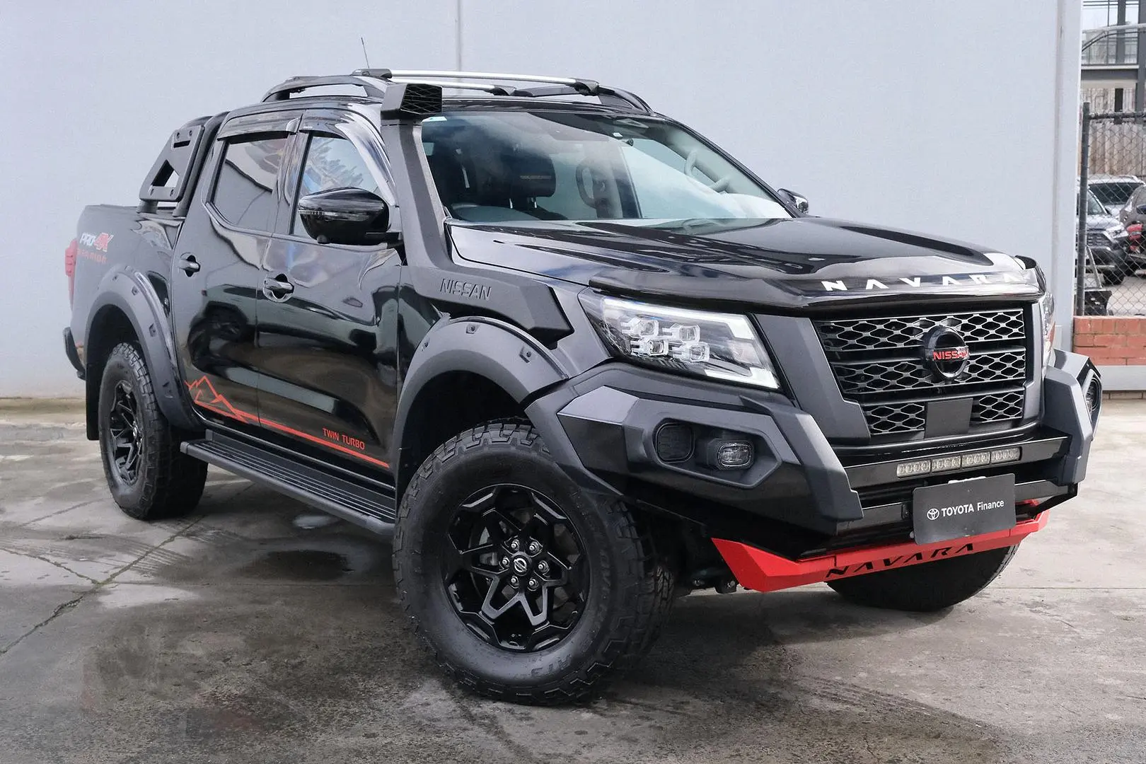2024 Nissan Navara Gallery Image 1