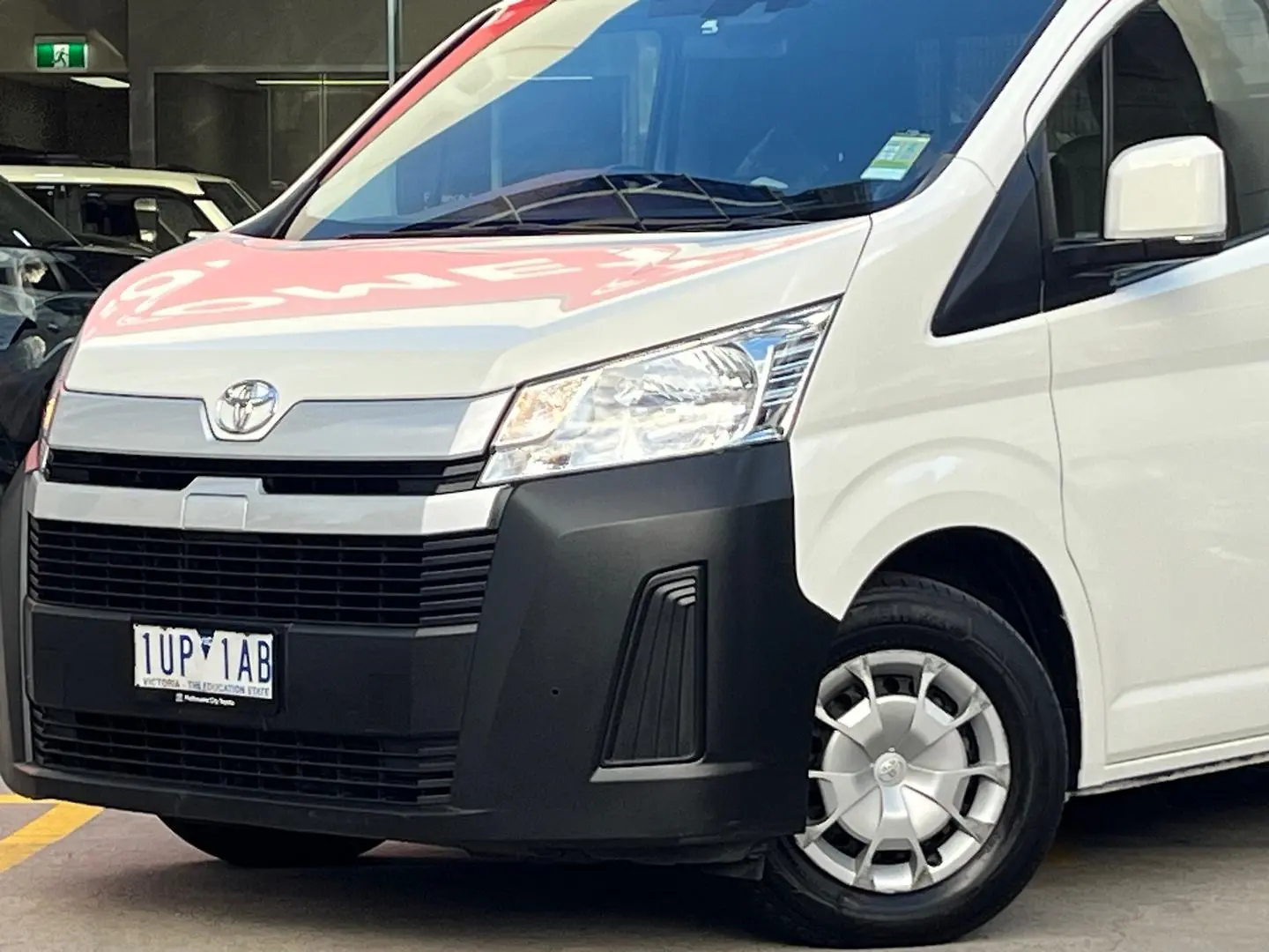 2021 Toyota Hiace Gallery Image 8