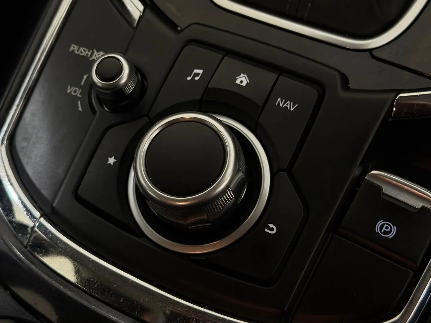 2017 Mazda CX-9 Gallery Image 22
