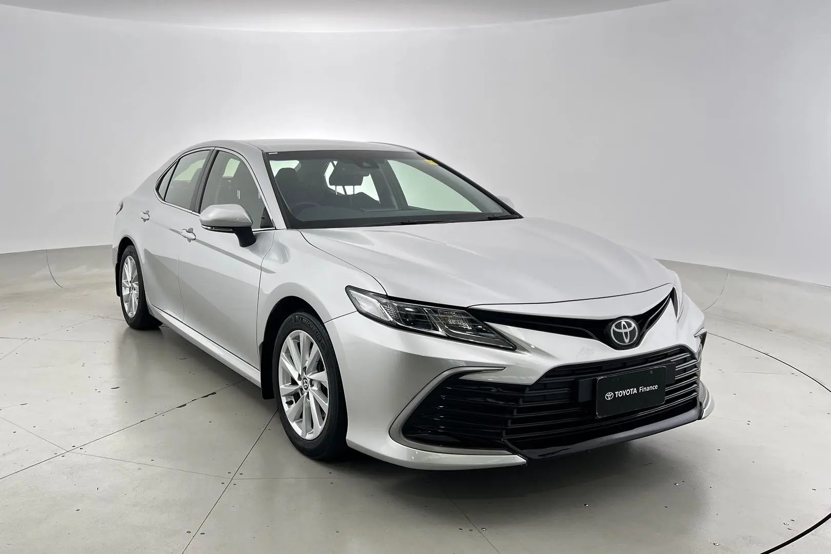 2022 Toyota Camry Gallery Image 1