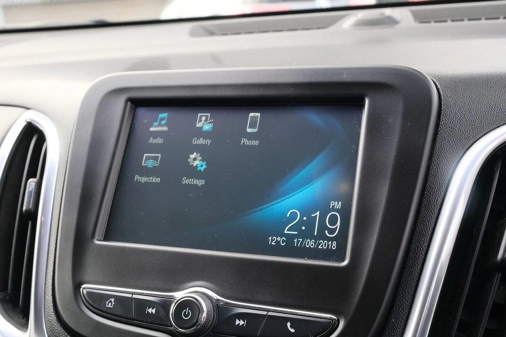 2017 Holden Equinox Gallery Image 9